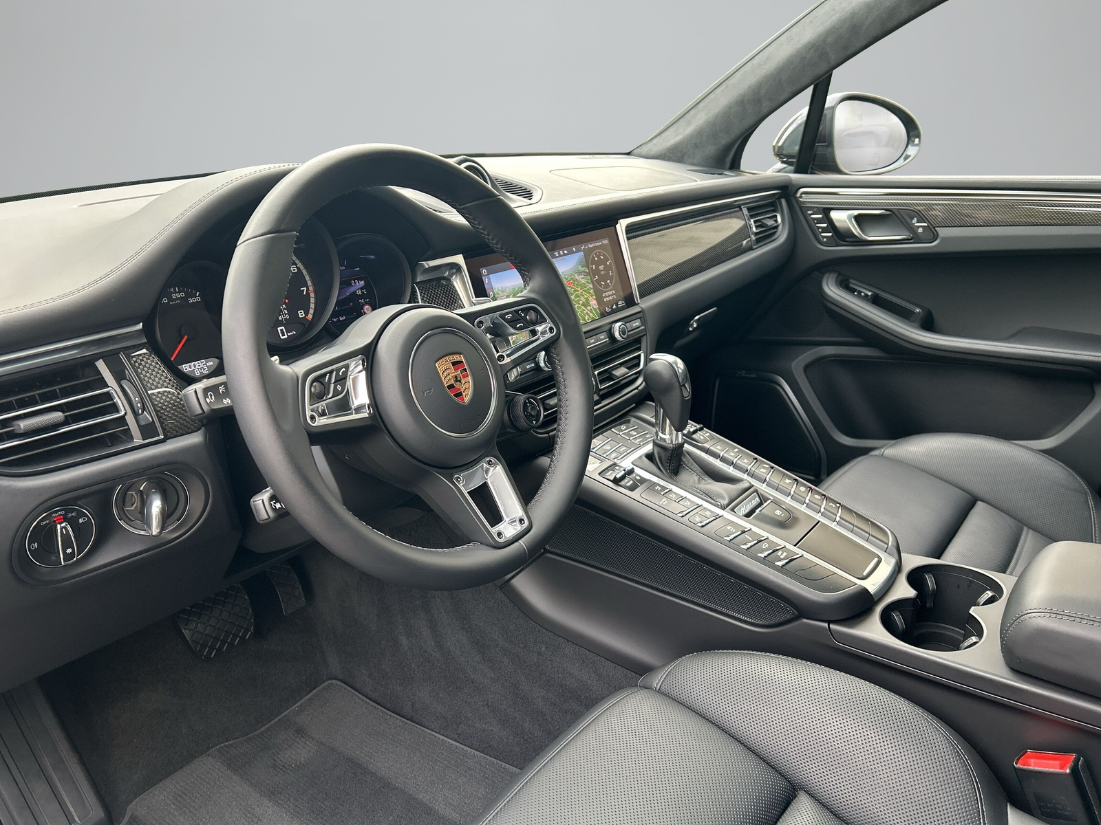PORSCHE Macan Turbo PDK -Standheizung-Panoramaschiebedach-Sportchrono-Burmester Sound--image-5