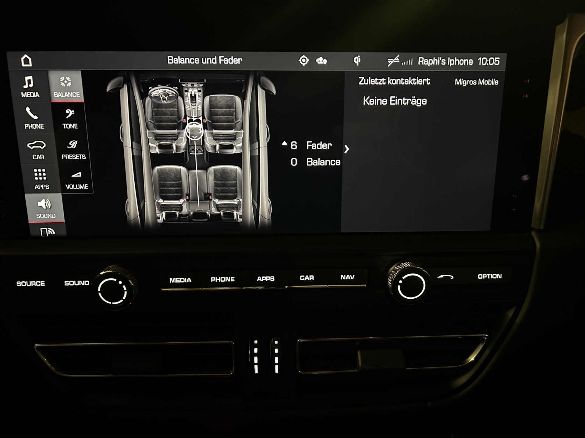 PORSCHE Macan Turbo PDK -Standheizung-Panoramaschiebedach-Sportchrono-Burmester Sound--image-17