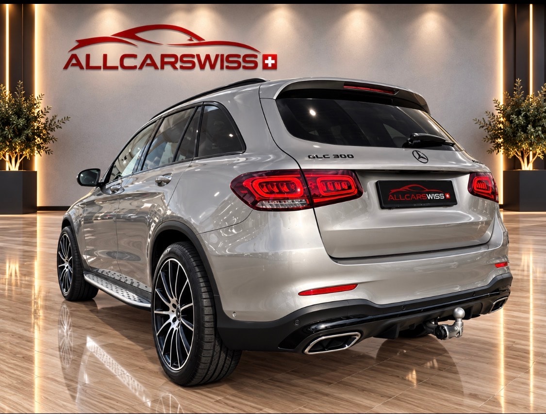 MERCEDES-BENZ GLC 300 AMG Line Plus 4Matic 9G-Tronic-image-3