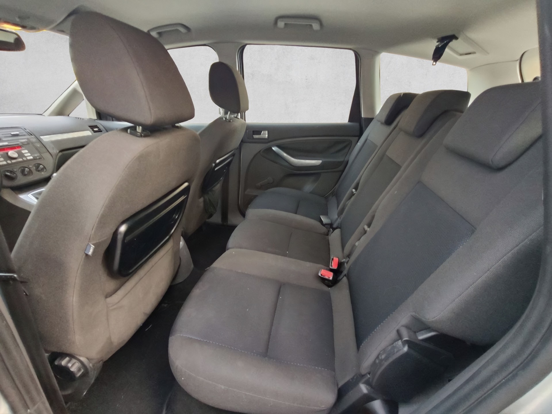 FORD C-Max 1.8 16V Titanium-image-7