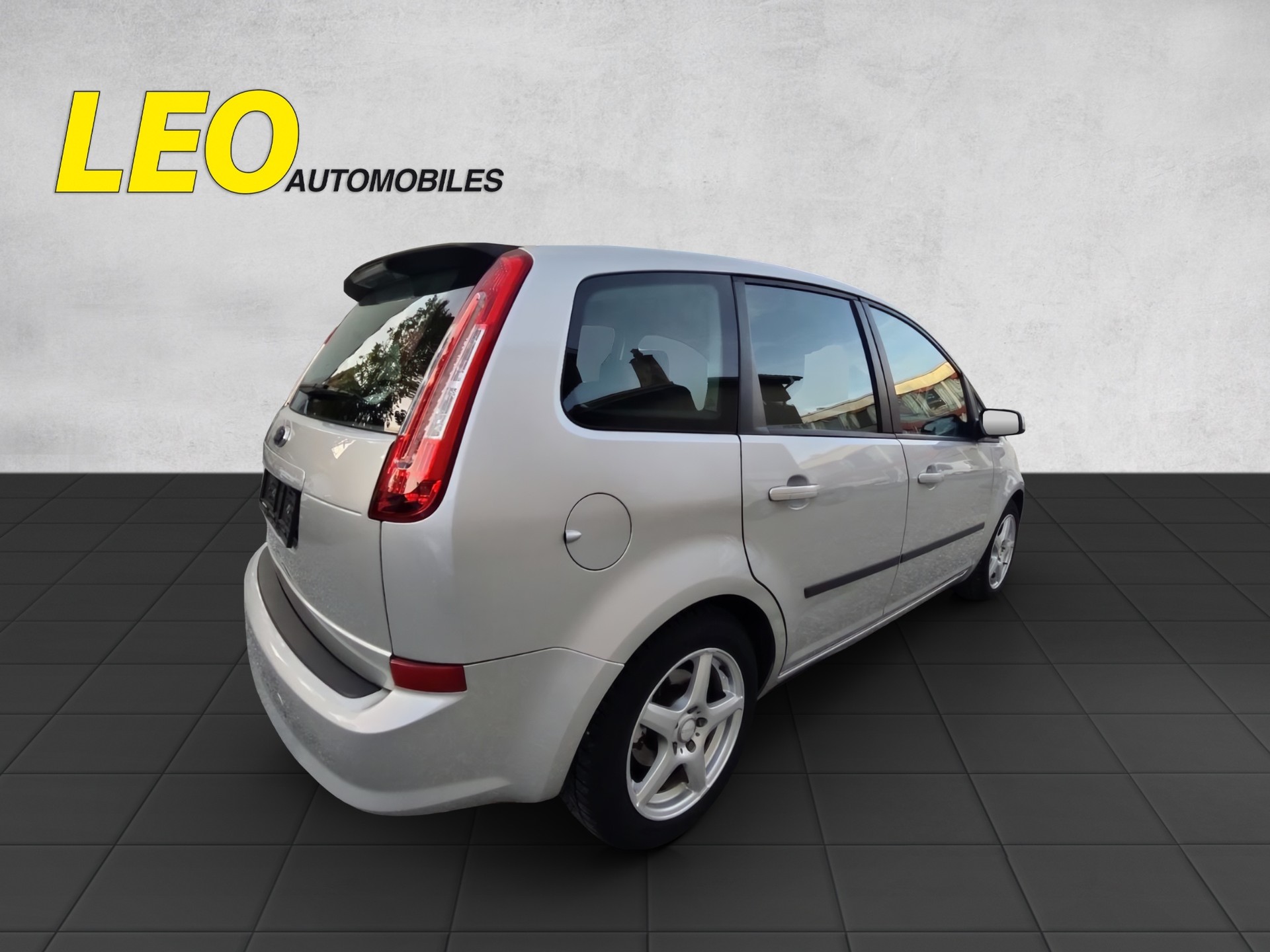 FORD C-Max 1.8 16V Titanium-image-3