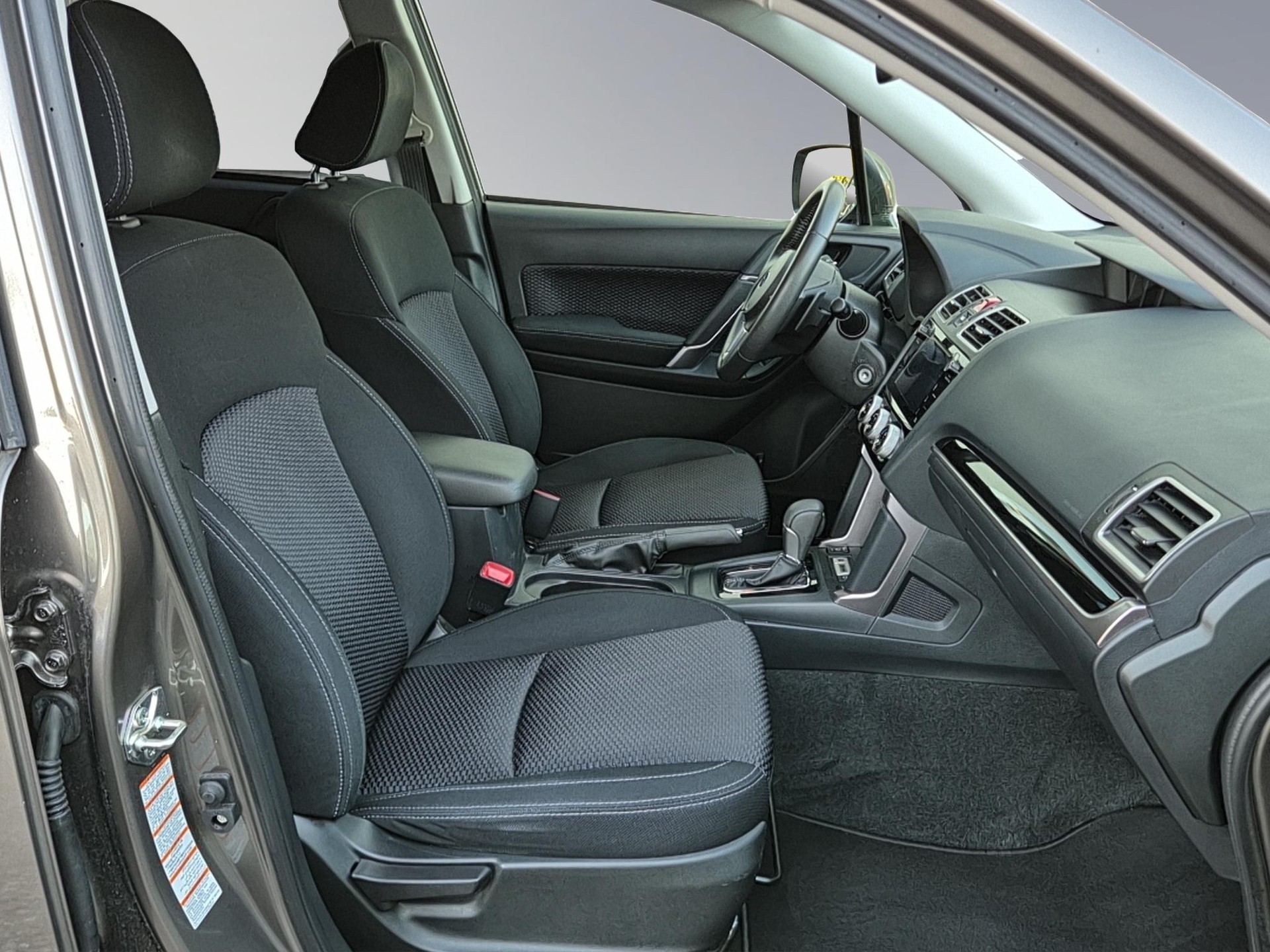 SUBARU Forester Station 2.0 Swiss Plus-image-14
