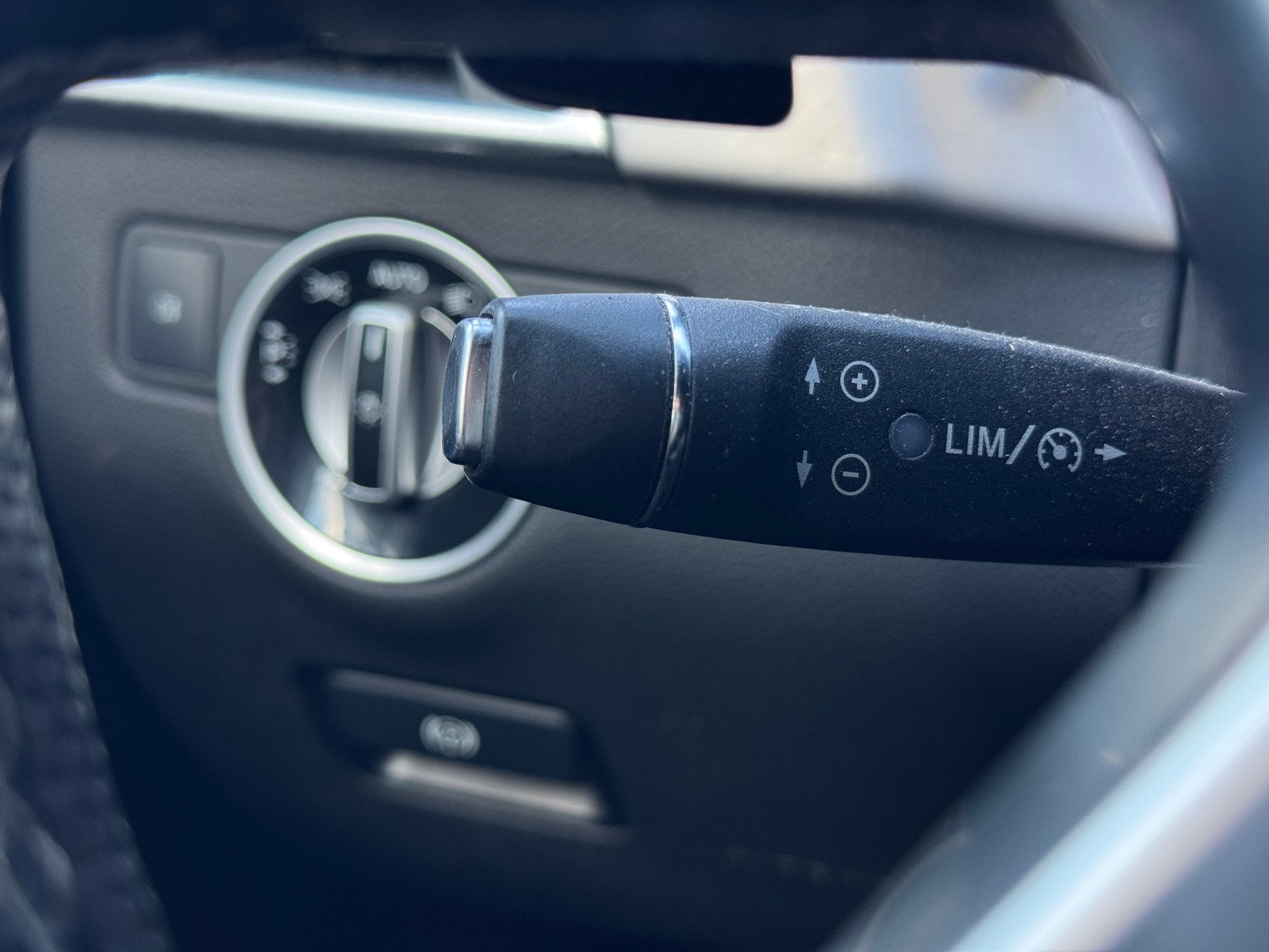 MERCEDES-BENZ ML 250 BlueTEC 4Matic 7G-Tronic *Harman/Kardon-Soundsystem*Sitzheizung uvm.*-image-17