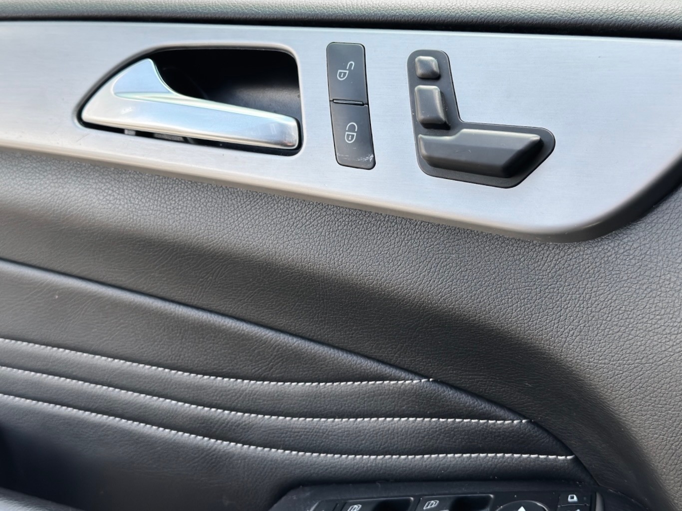 MERCEDES-BENZ ML 250 BlueTEC 4Matic 7G-Tronic *Harman/Kardon-Soundsystem*Sitzheizung uvm.*-image-16