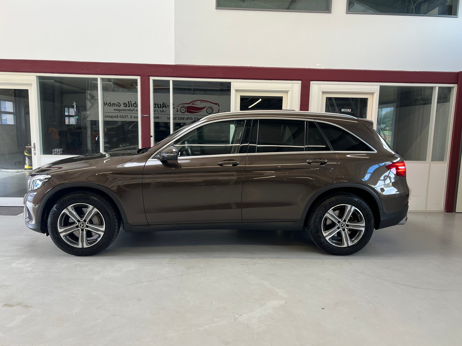 MERCEDES-BENZ GLC 250 Exclusive 4Matic 9G-Tronic-image-4
