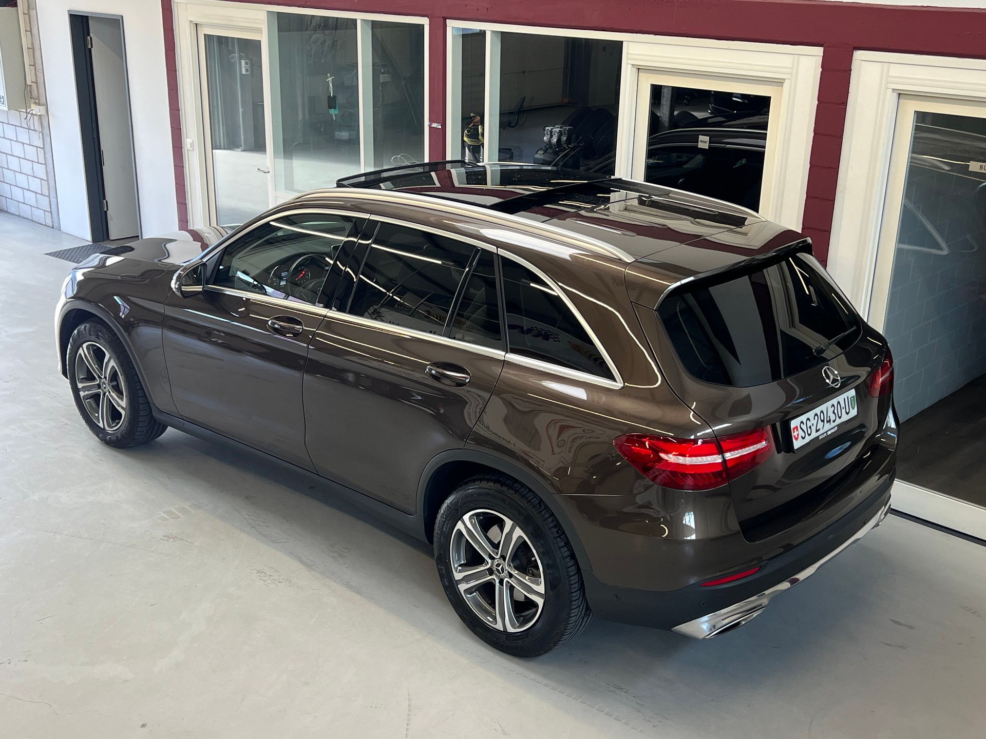 MERCEDES-BENZ GLC 250 Exclusive 4Matic 9G-Tronic-image-5
