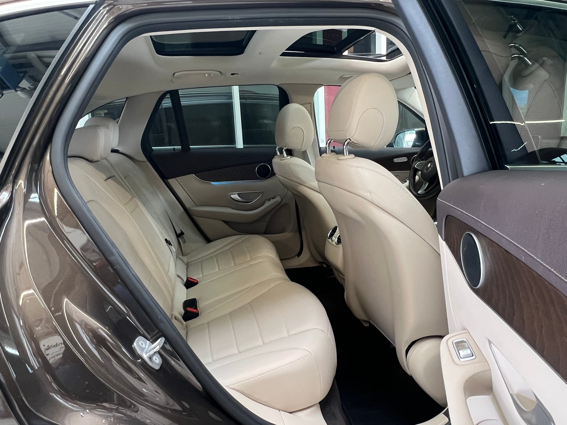 MERCEDES-BENZ GLC 250 Exclusive 4Matic 9G-Tronic-image-15