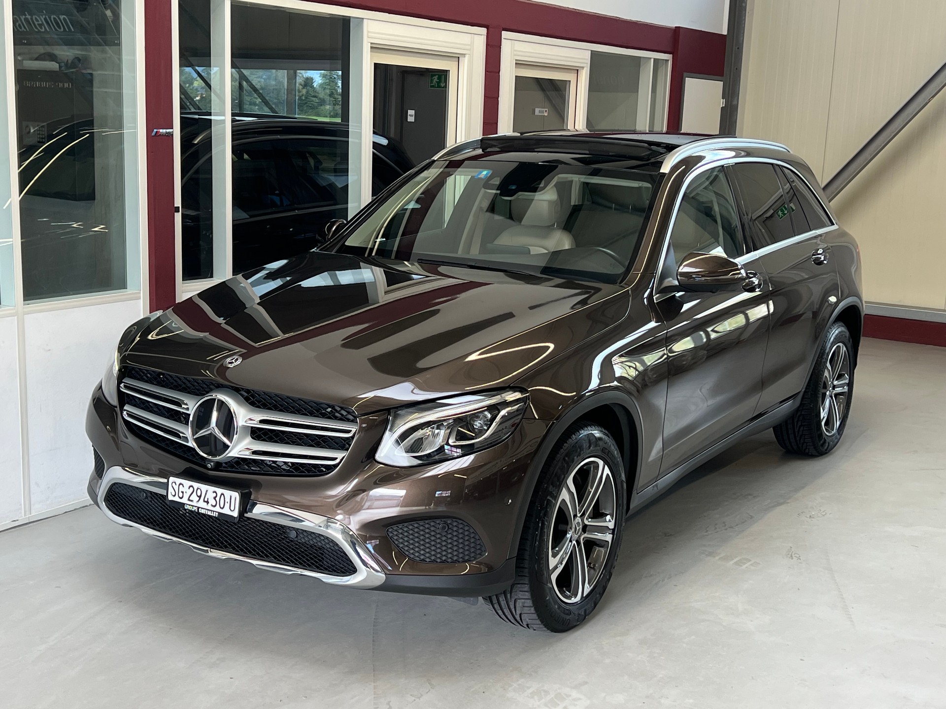 MERCEDES-BENZ GLC 250 Exclusive 4Matic 9G-Tronic-image-3