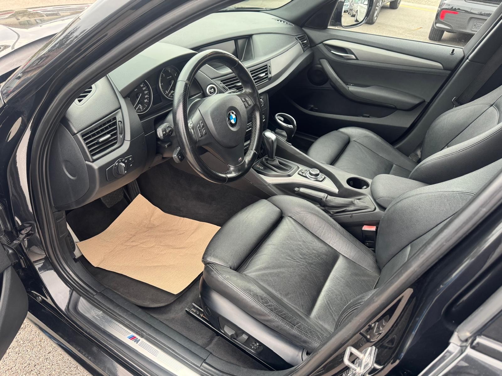 BMW X1 xDrive 23d Steptronic-image-8