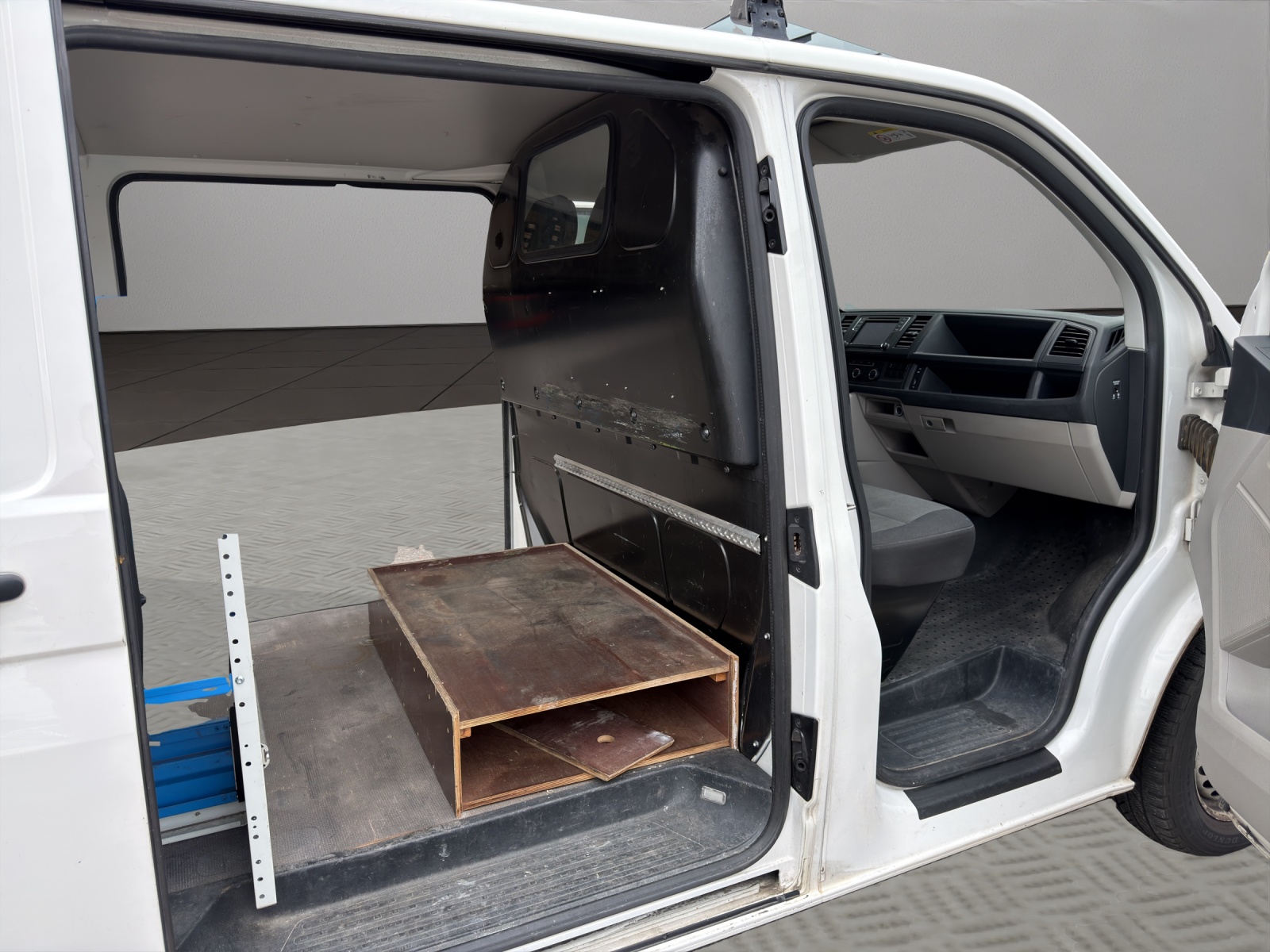 VW T6 2.0 TDI 4Motion-image-16