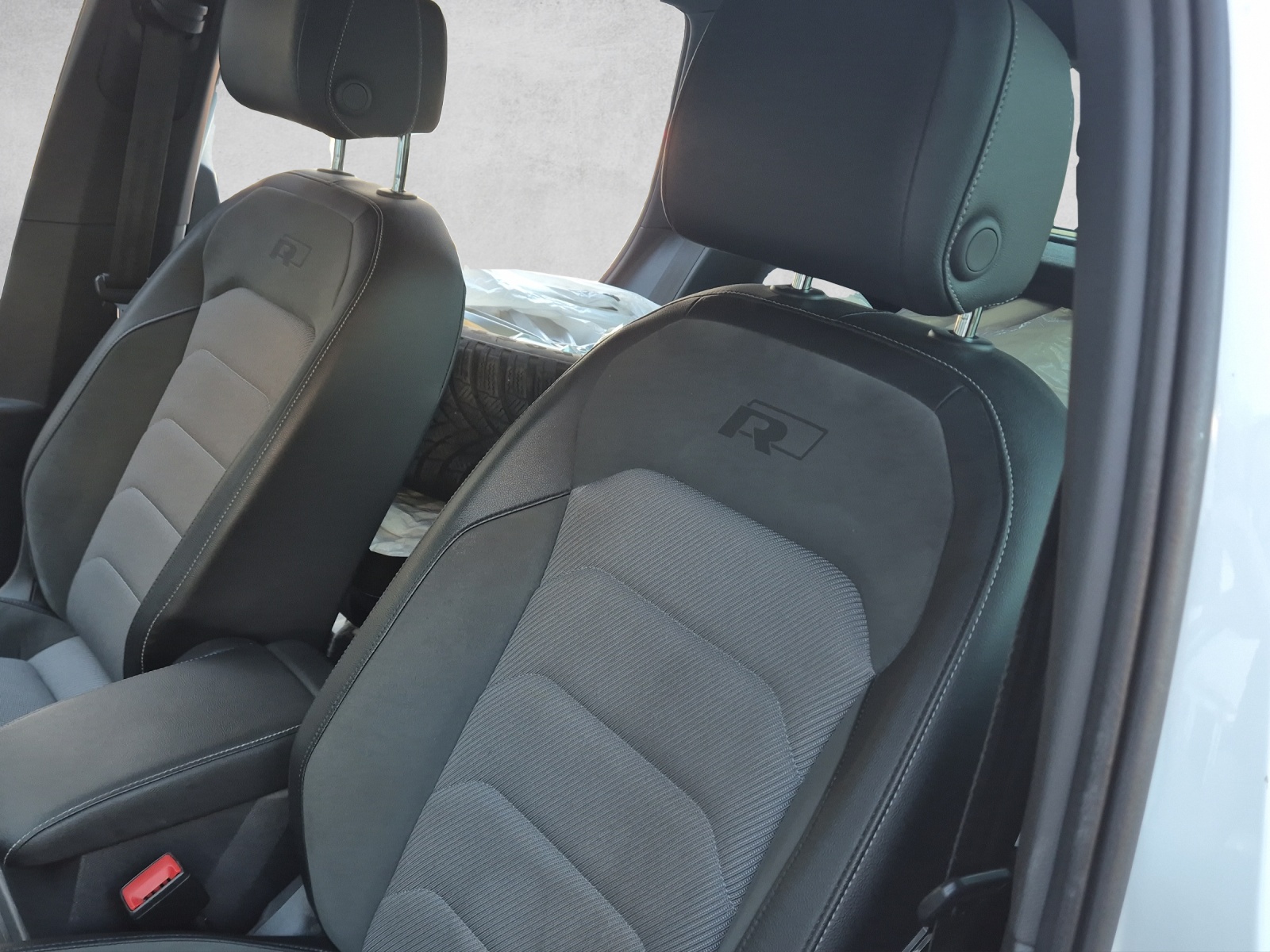 VW Tiguan 2.0TSI Highline 4Motion DSG-image-5