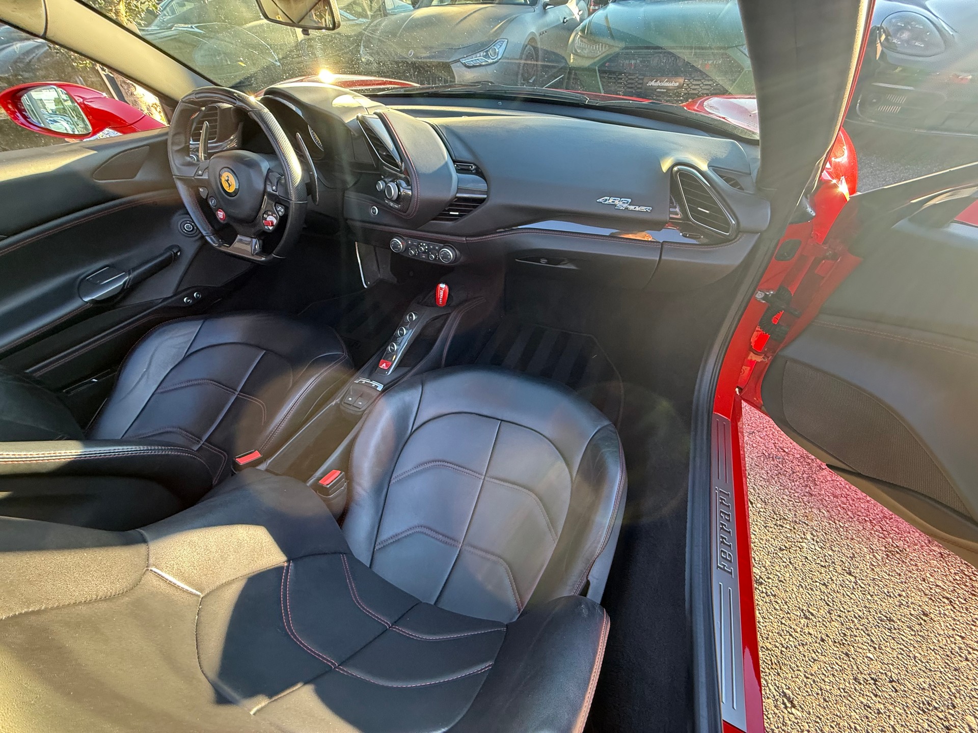 FERRARI 488 Spider 3.9 V8-image-10