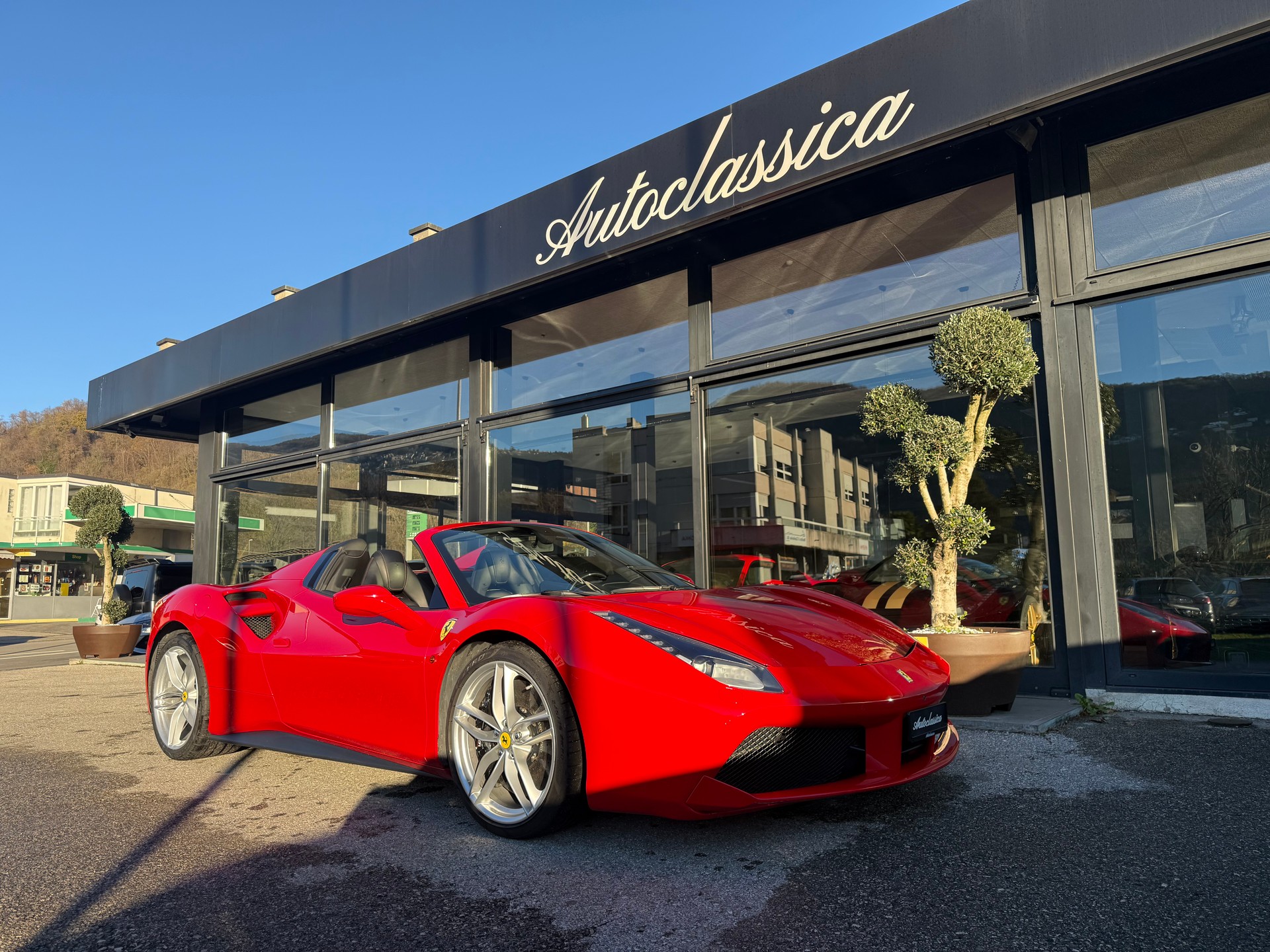 FERRARI 488 Spider 3.9 V8-image-5