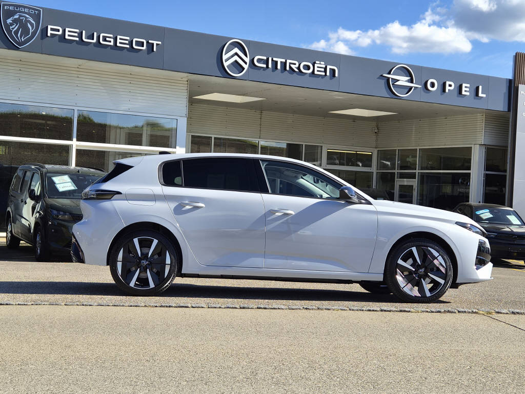 PEUGEOT 308 e-Allure 156cv-image-1