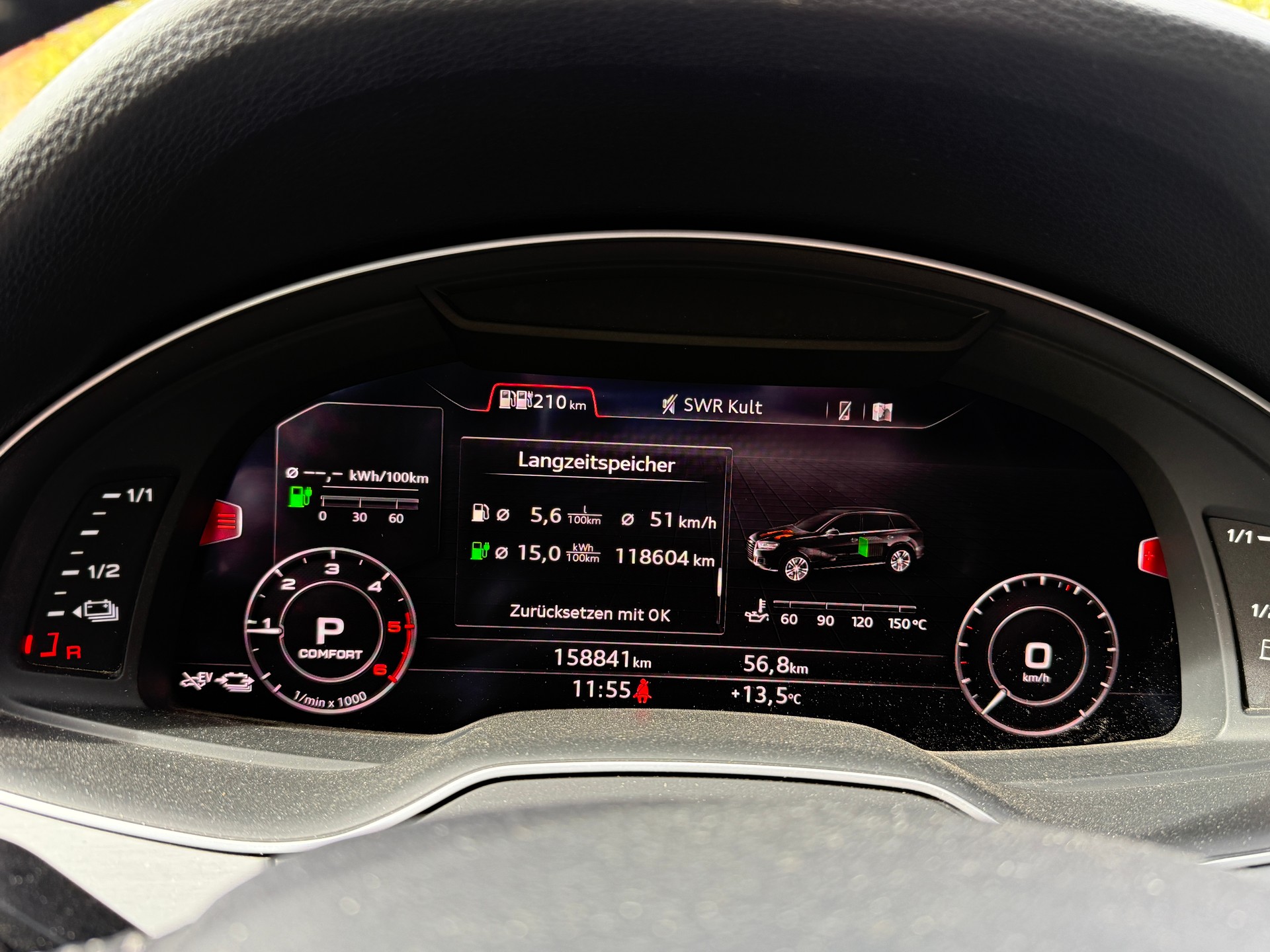AUDI Q7 e-tron 3.0 TDI quattro tiptronic-image-11