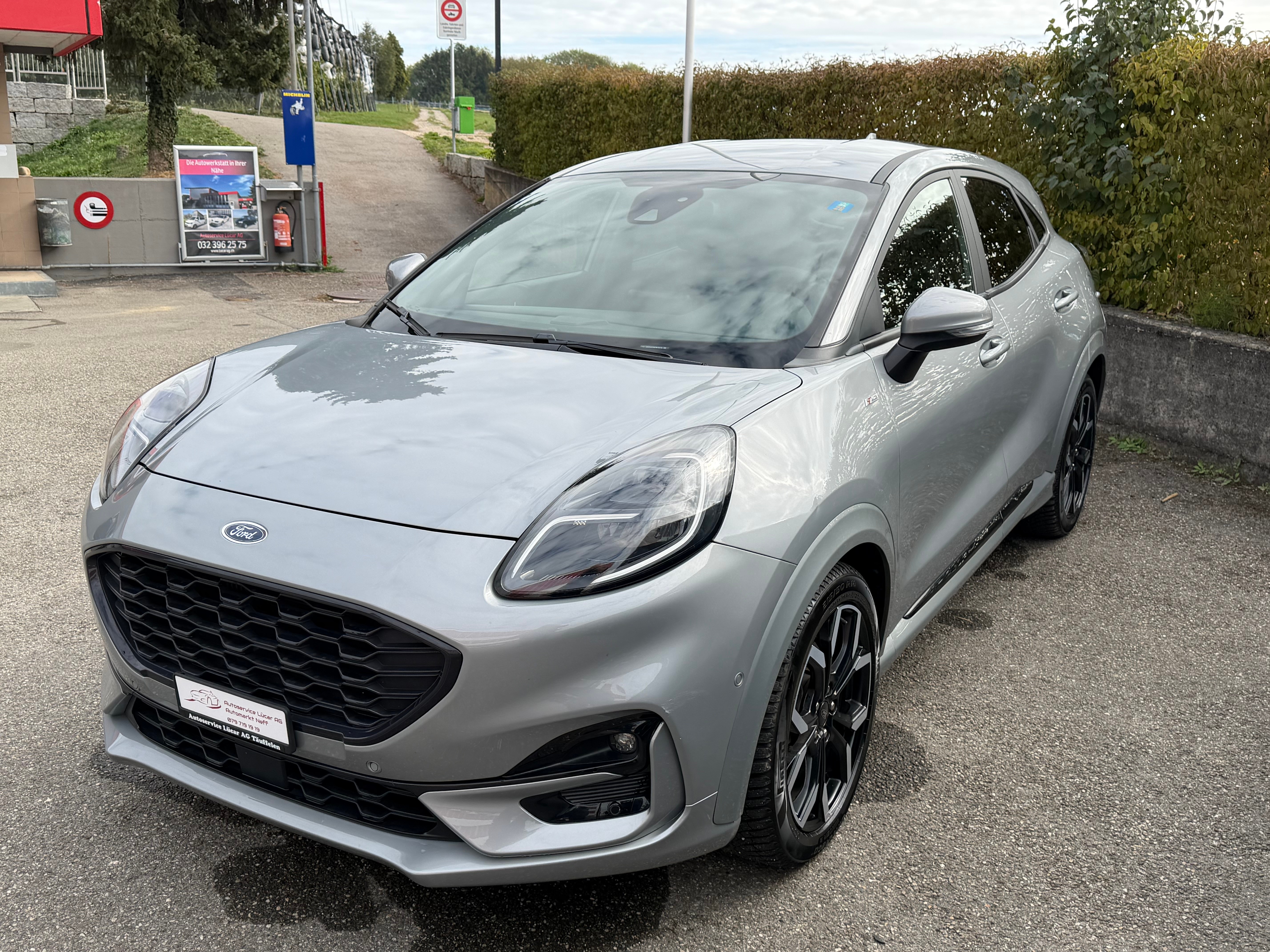 Car photo
