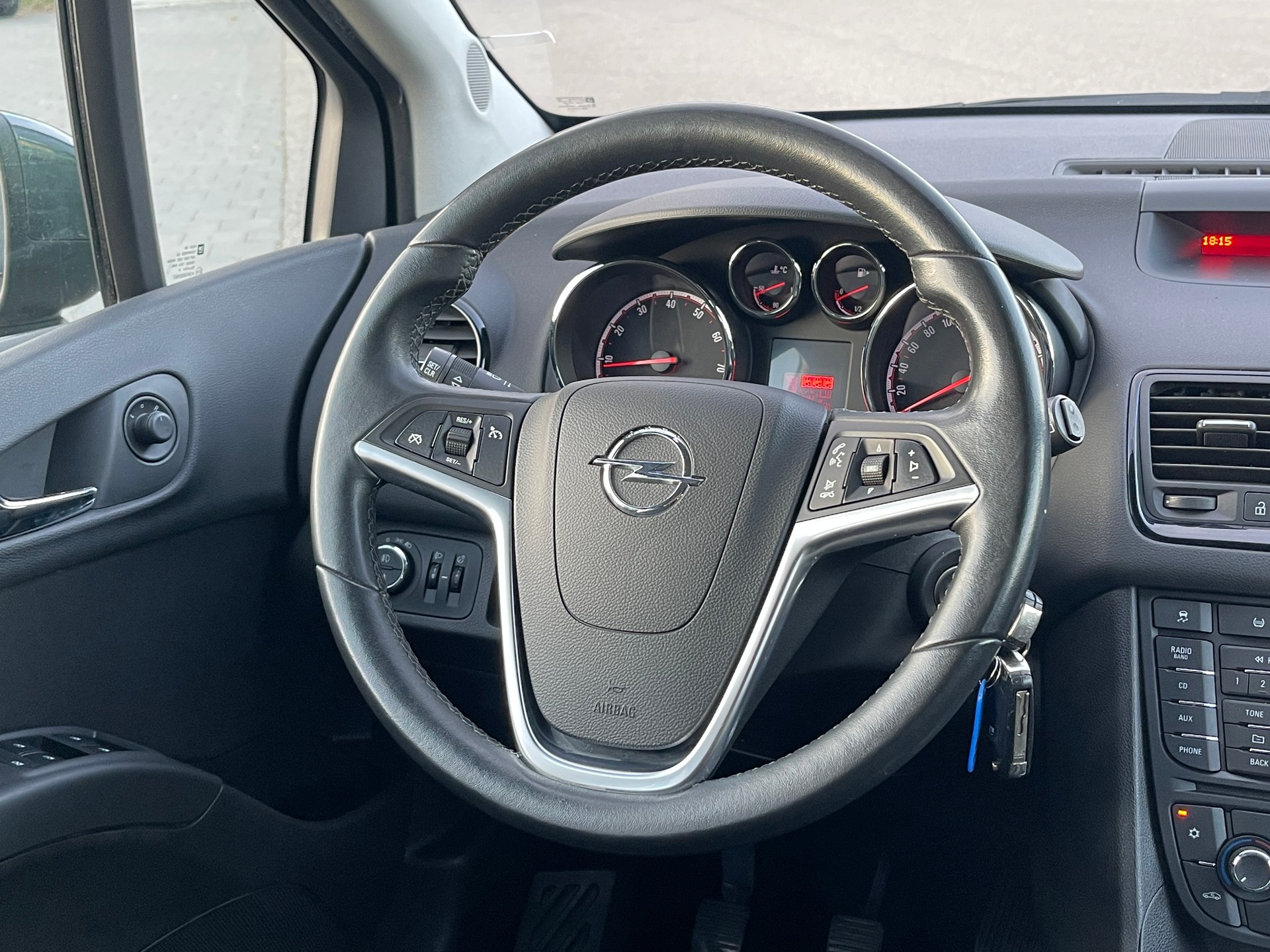 OPEL Meriva 1.4 Turbo Enjoy-image-9