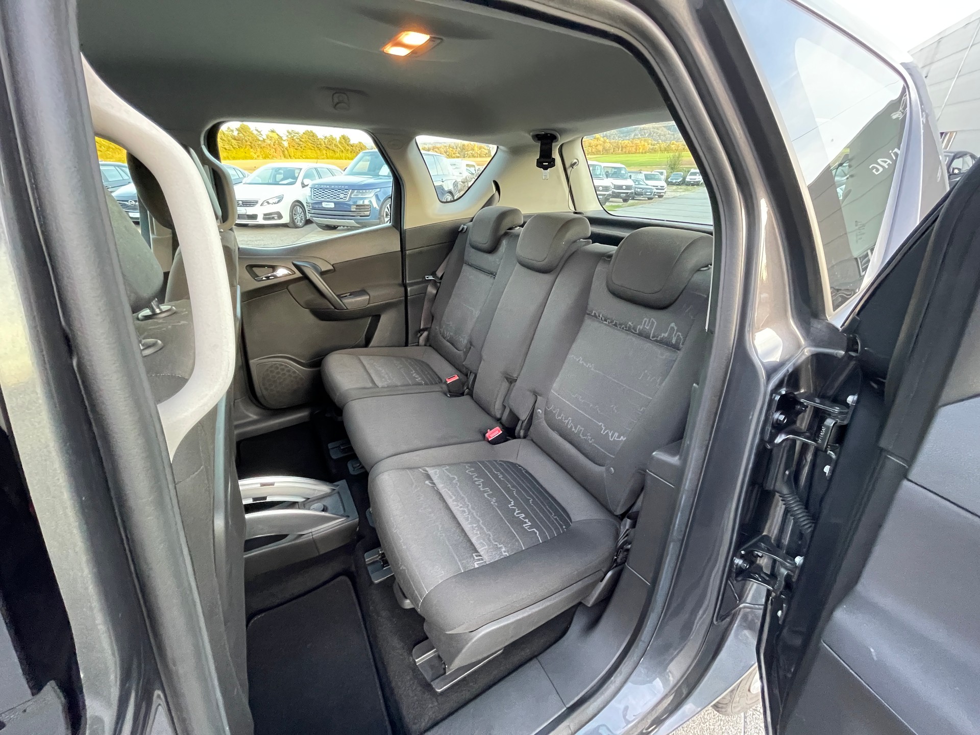 OPEL Meriva 1.4 Turbo Enjoy-image-13
