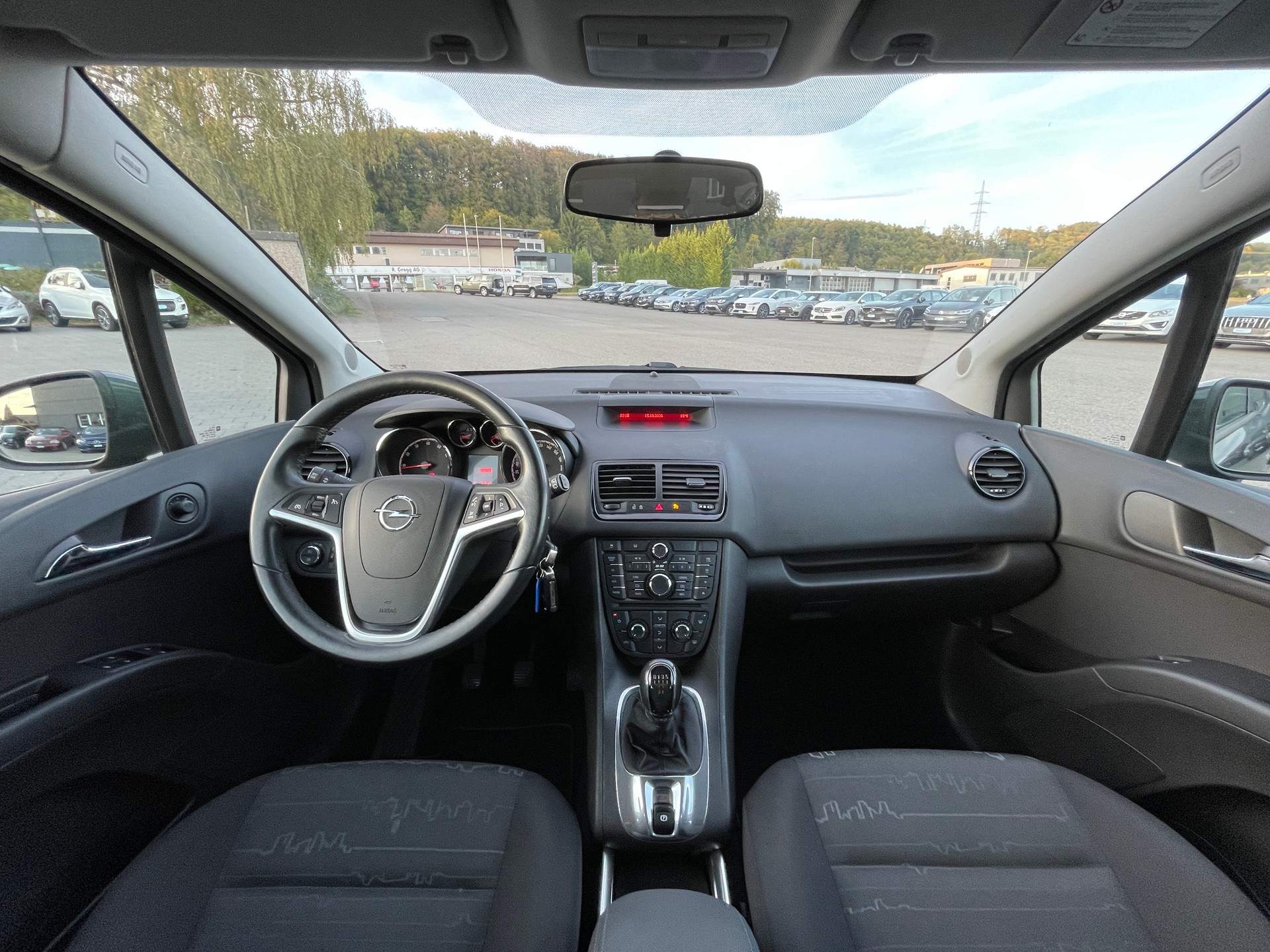 OPEL Meriva 1.4 Turbo Enjoy-image-8
