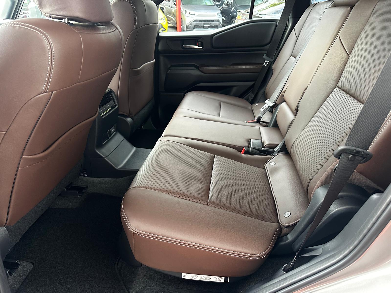 TOYOTA Land Cruiser 2.8 D 48V 230 Rebel-image-10