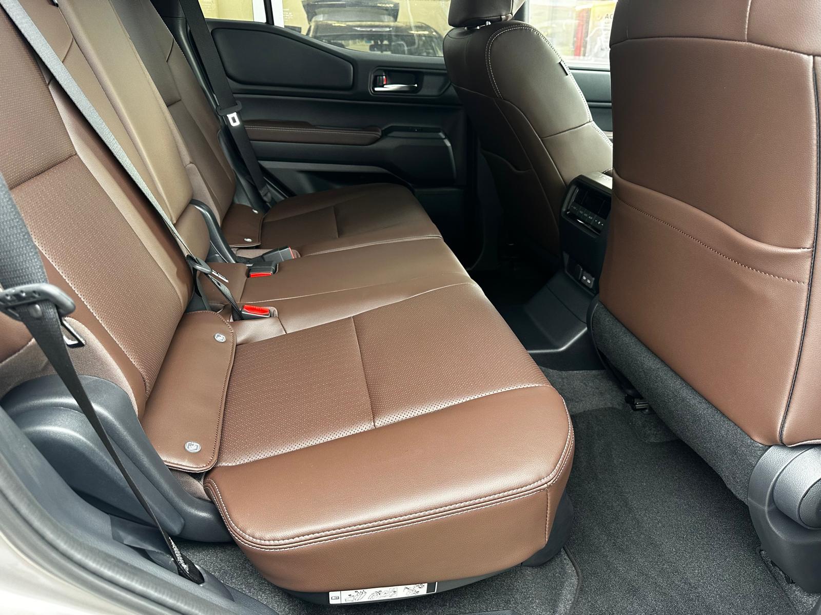 TOYOTA Land Cruiser 2.8 D 48V 230 Rebel-image-11