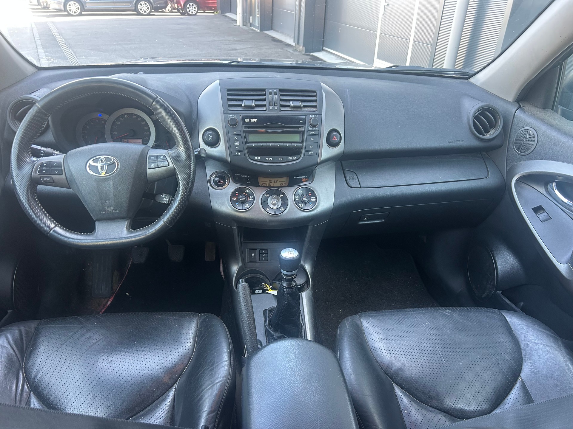 TOYOTA RAV-4 2.0 16V Linea Terra-image-5