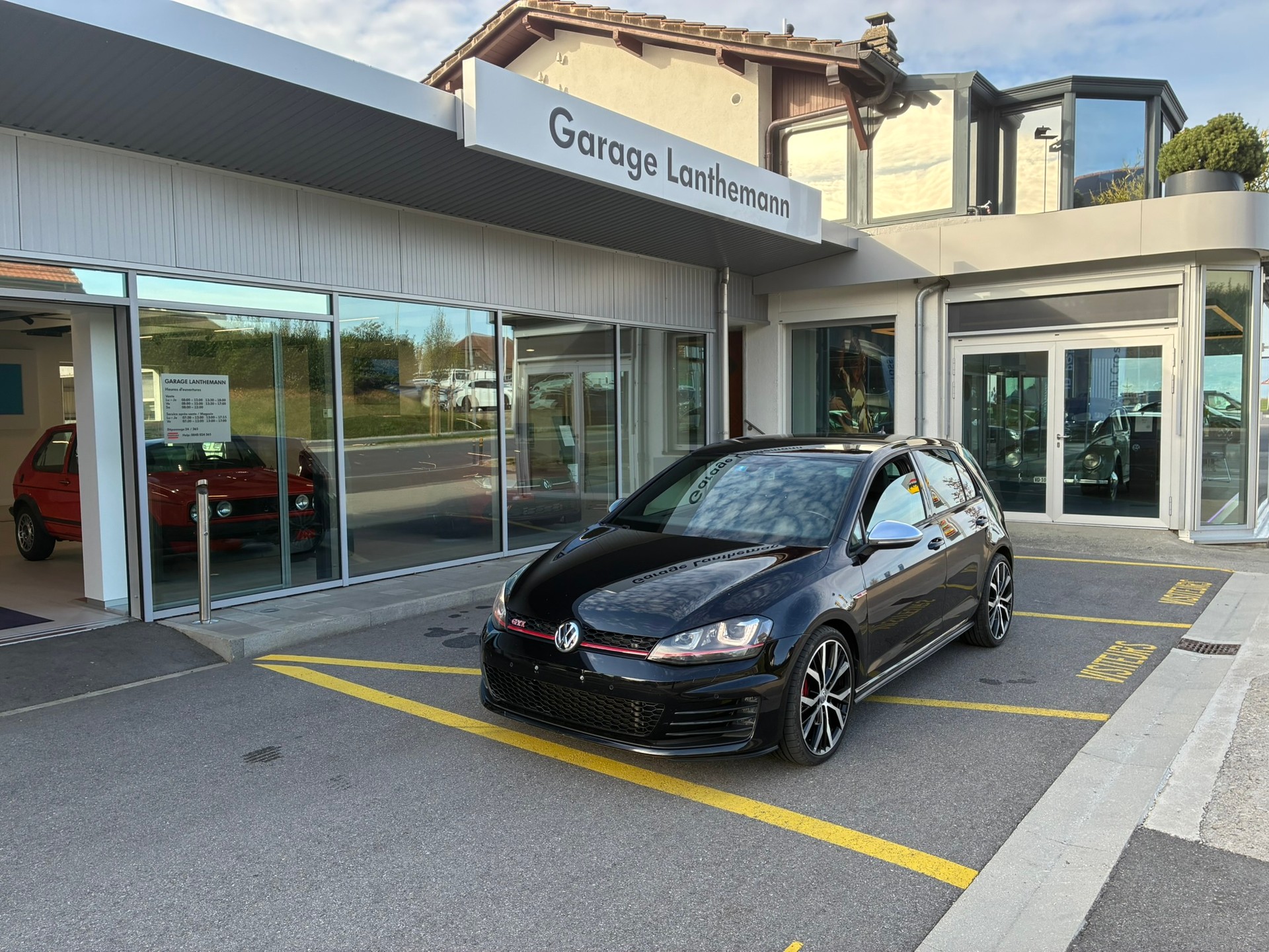 VW Golf 2.0 TSI GTI Performance DSG-showroom-element-2