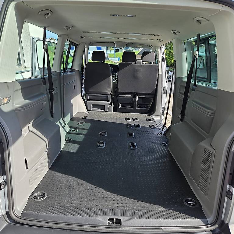 VW Caravelle-image-3