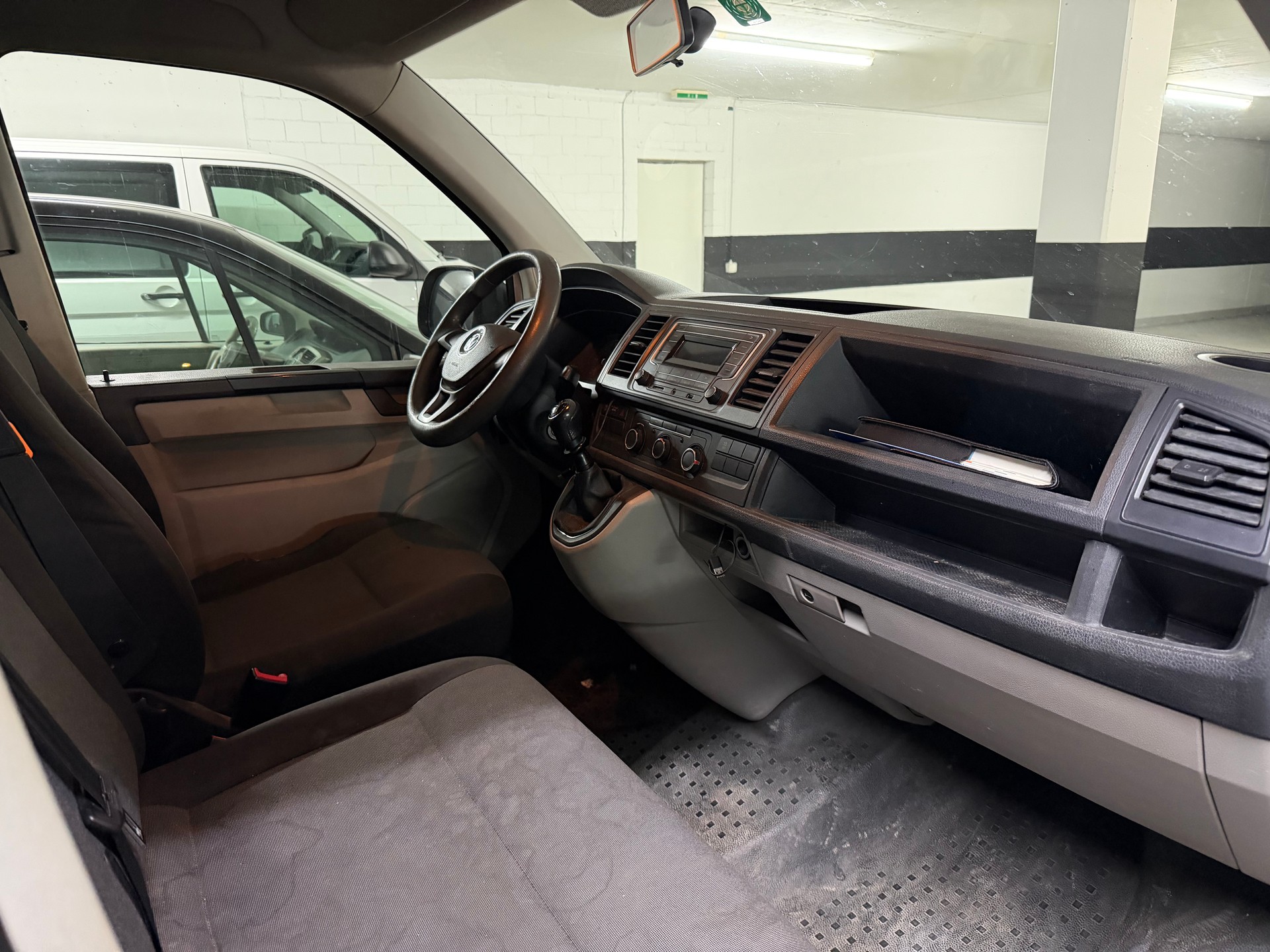 VW T6 2.0 TDI 4Motion-image-8