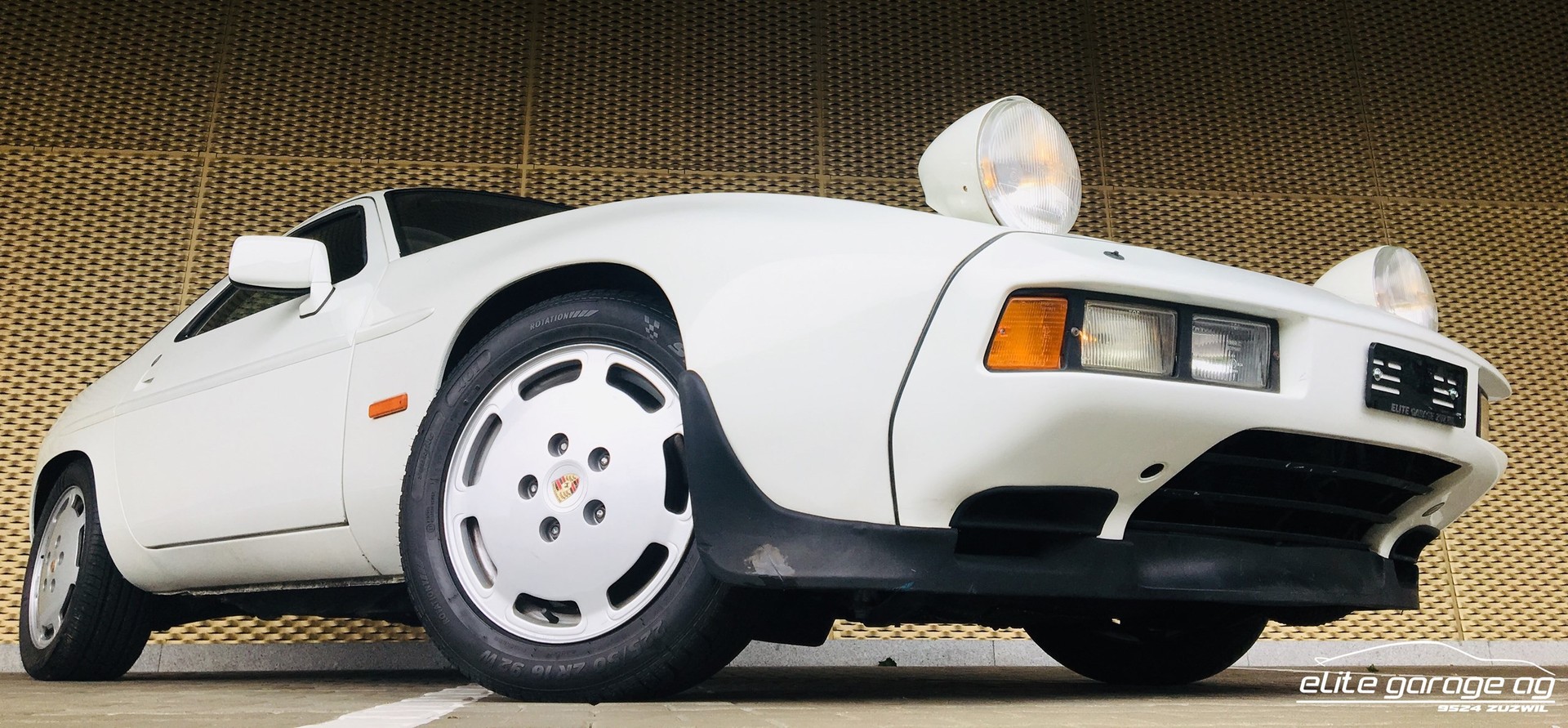 PORSCHE 928 S-image-3
