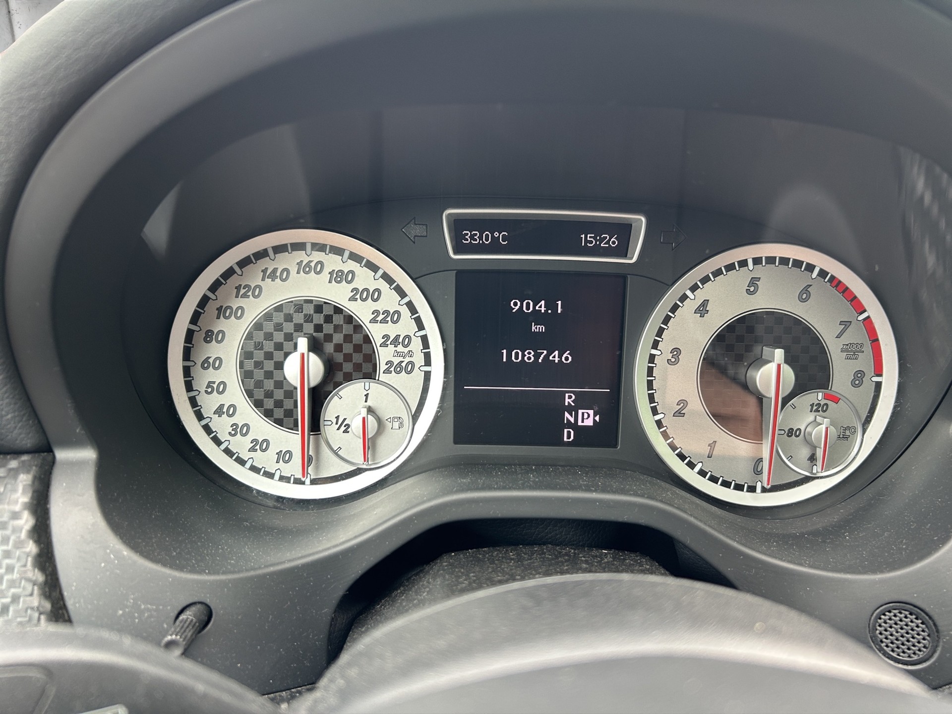 MERCEDES-BENZ A 250 AMG Line 7G-DCT-image-12