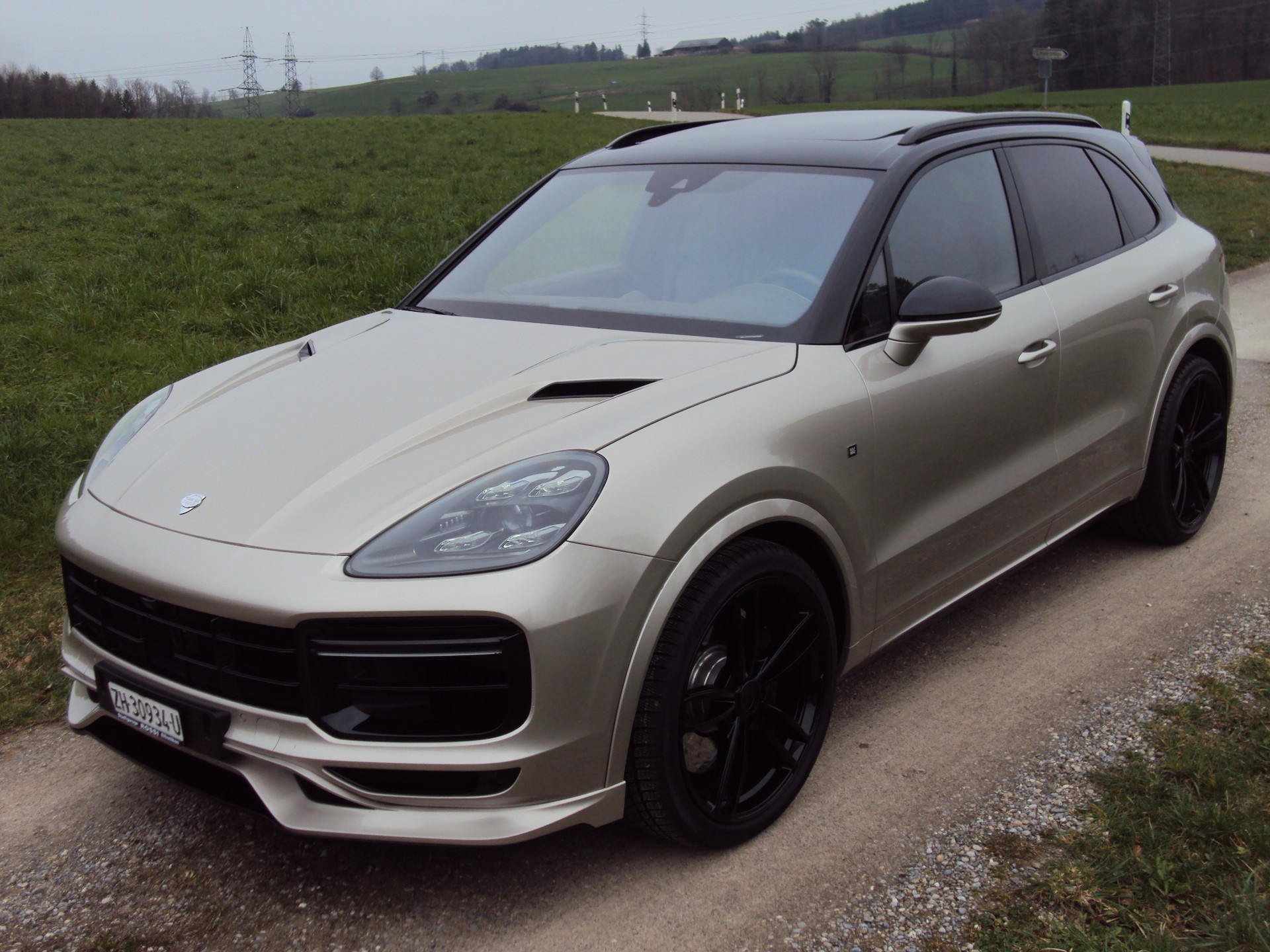 PORSCHE Cayenne Turbo Techart & Rolf Benz Ausstattung