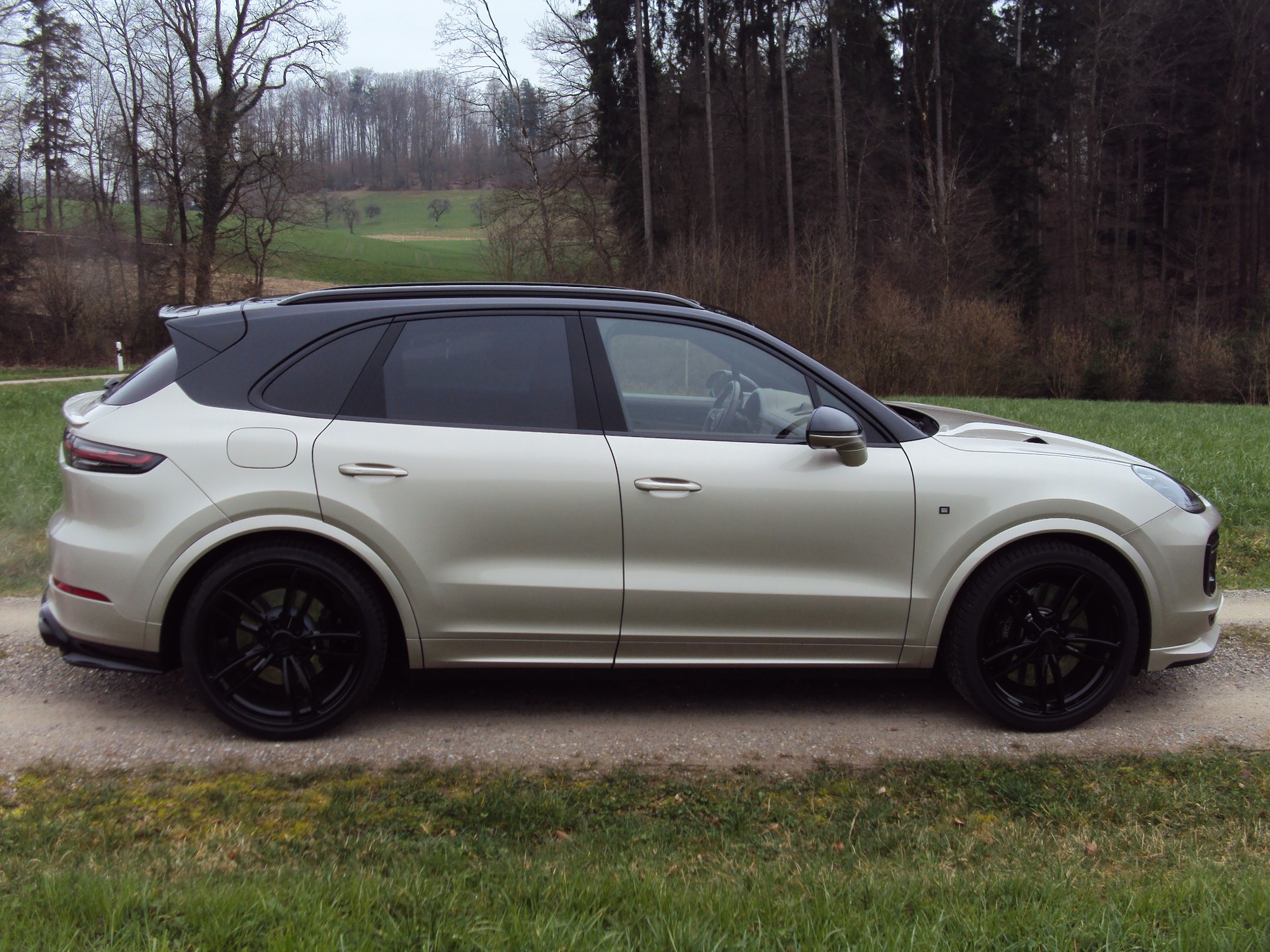 PORSCHE Cayenne Turbo Techart & Rolf Benz Ausstattung-image-6