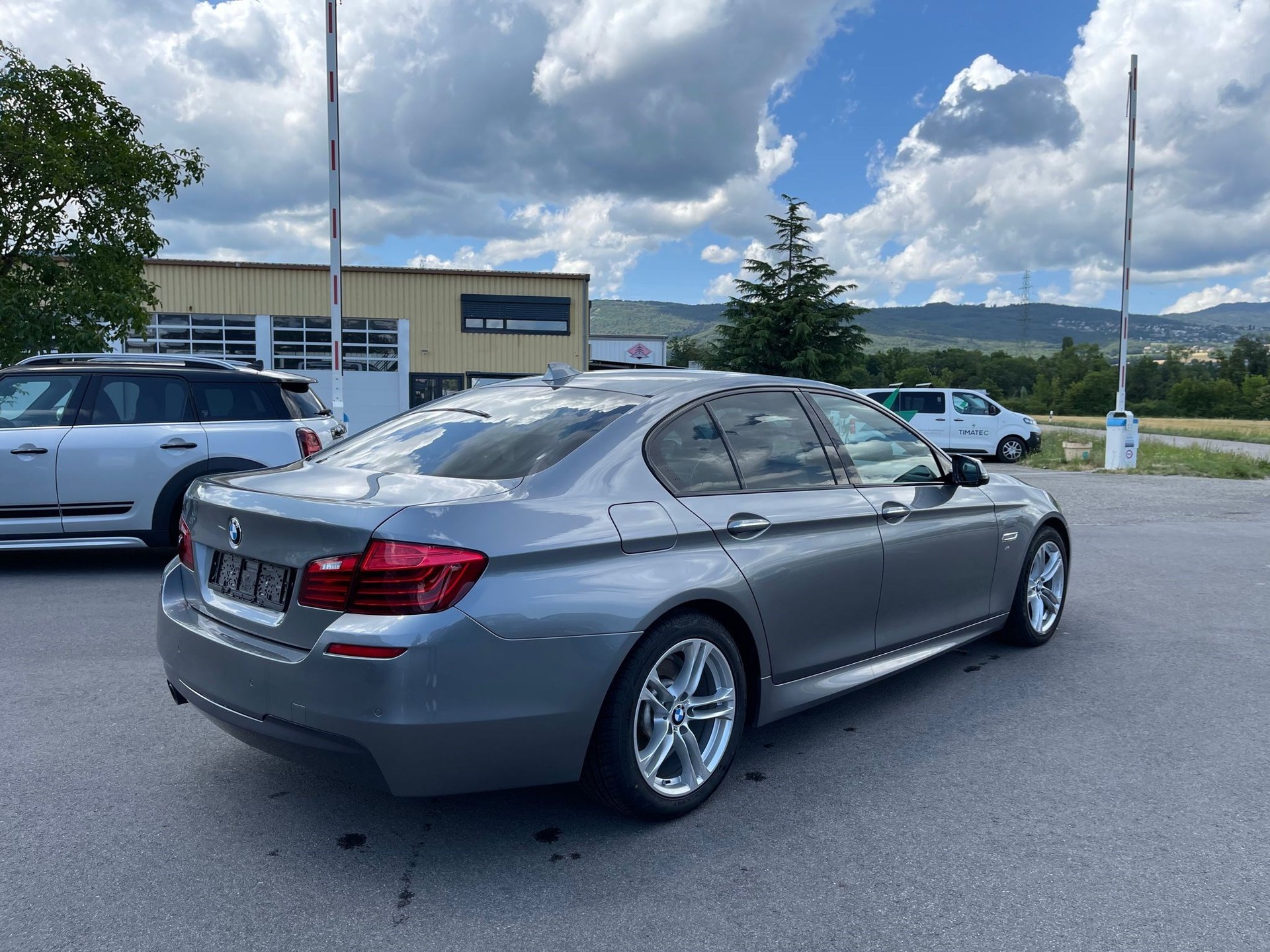 BMW 525d xDrive Luxury Line Steptronic-image-9