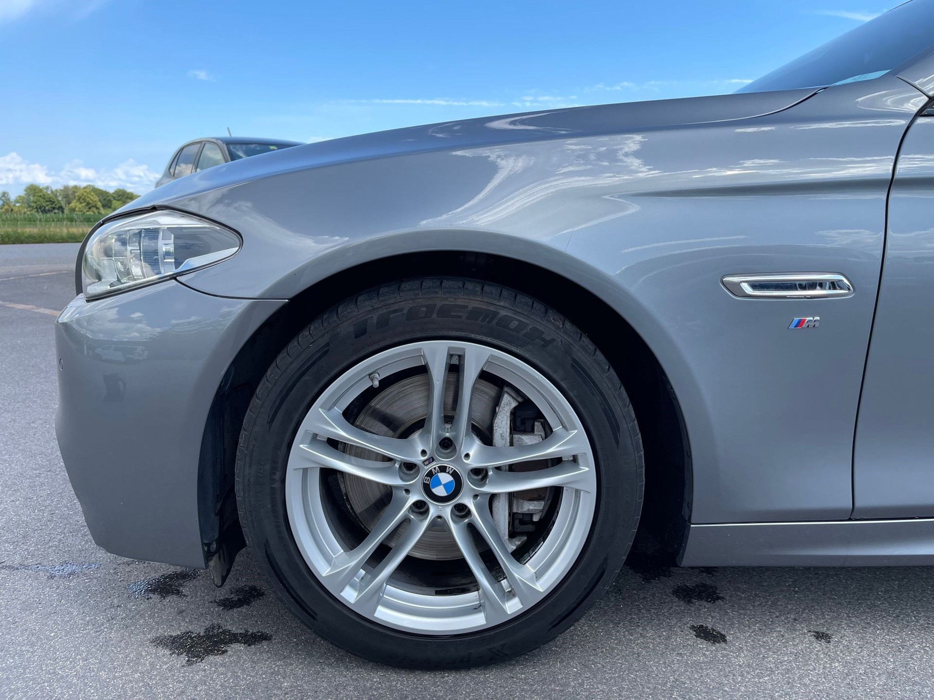 BMW 525d xDrive Luxury Line Steptronic-image-3