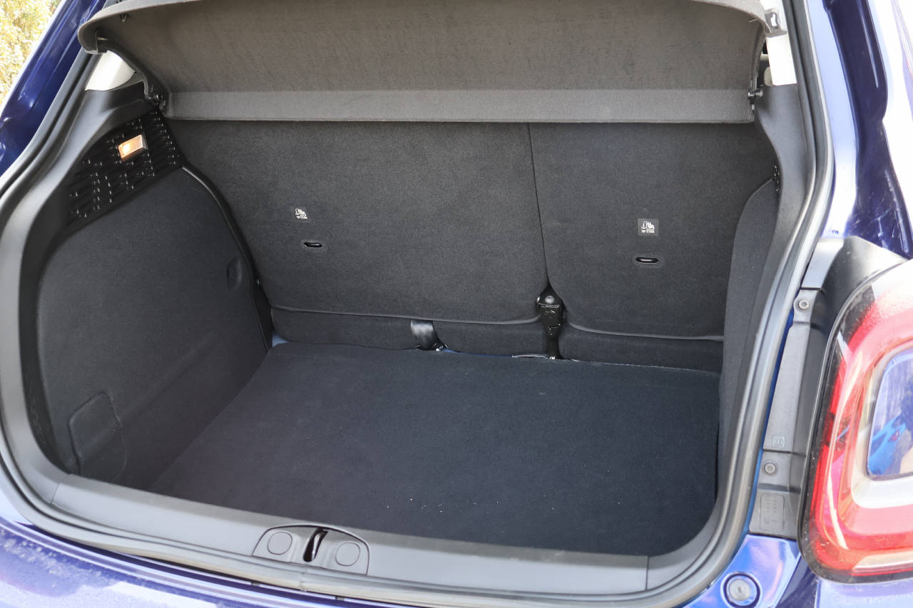 FIAT 500X 1.5 Hybrid Dolcevita Sport-image-15