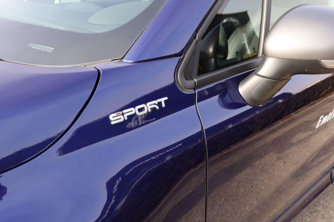 FIAT 500X 1.5 Hybrid Dolcevita Sport-image-8