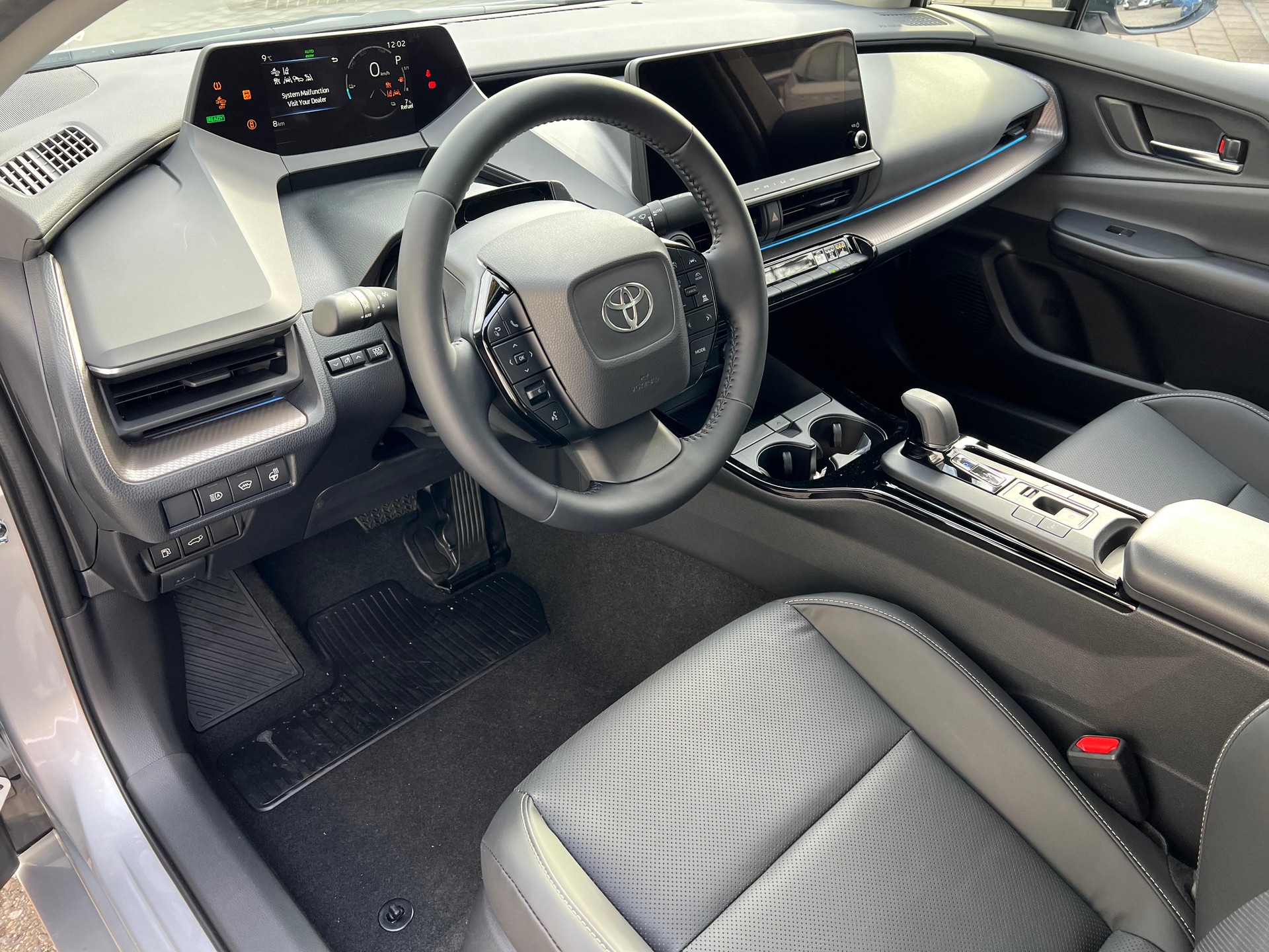 TOYOTA Prius 2.0 Plug-In-Hybrid Premium-image-7