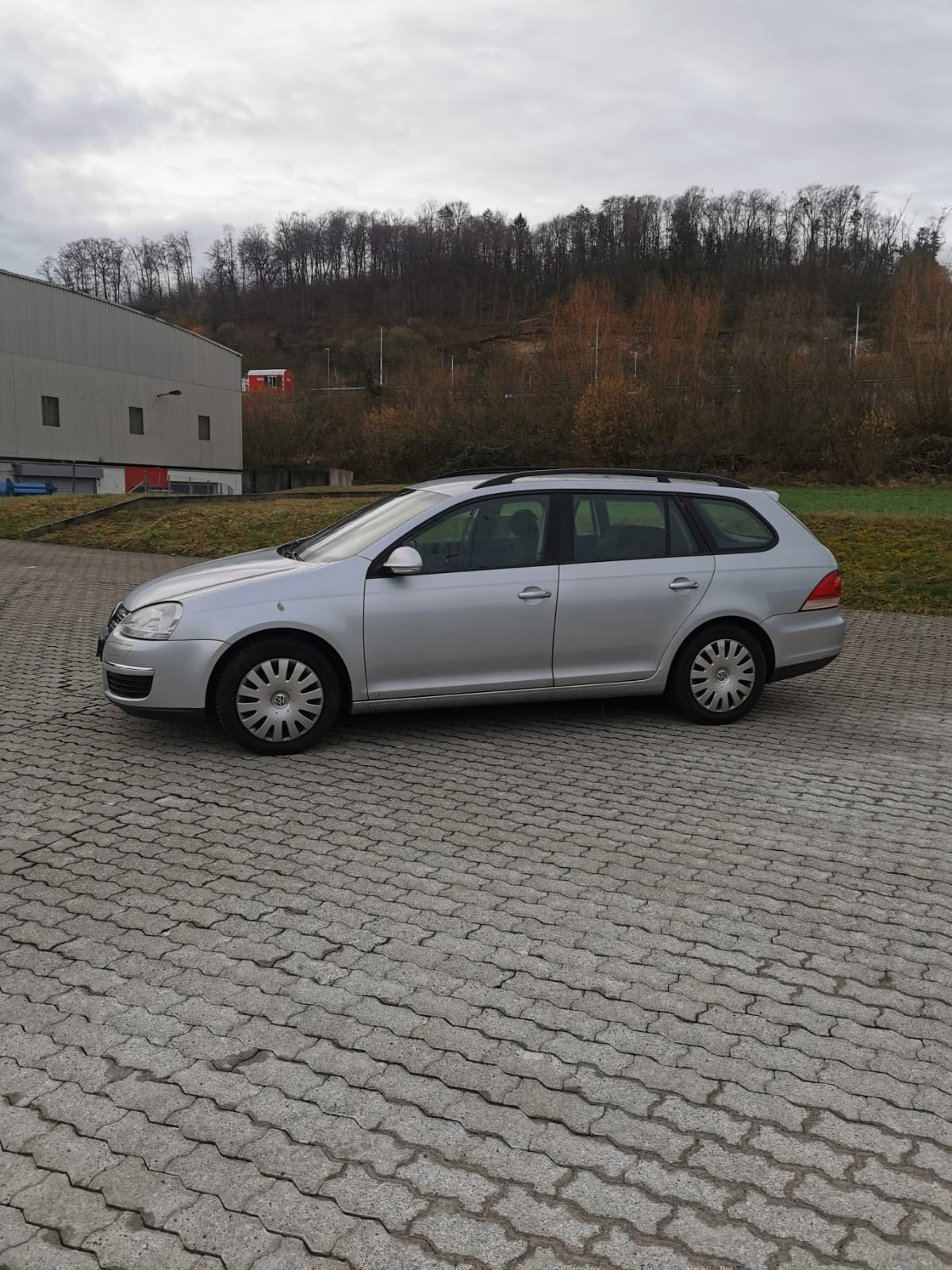 VW Golf Variant 1.9 TDI Trendline-image-2