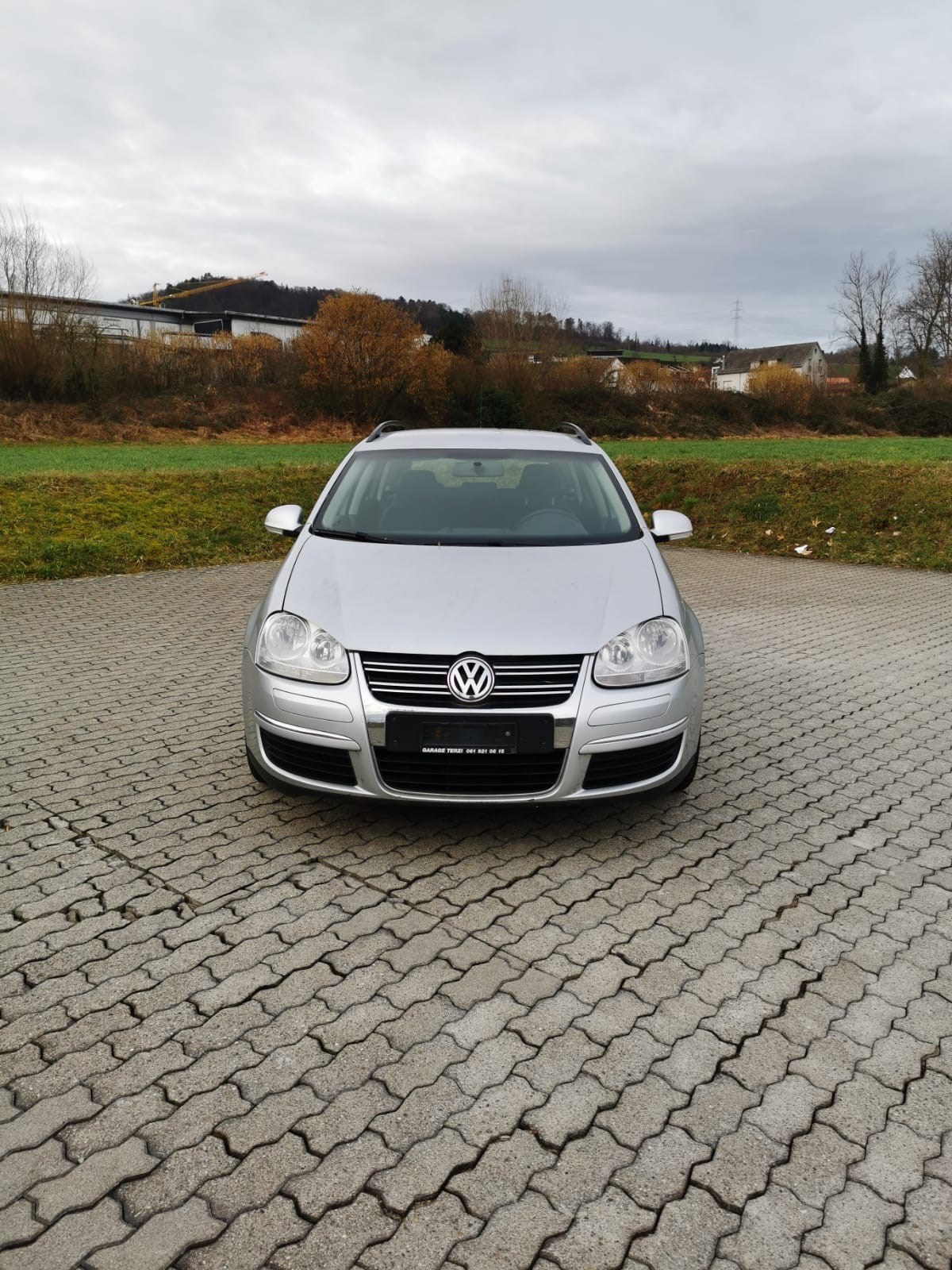 VW Golf Variant 1.9 TDI Trendline-image-1