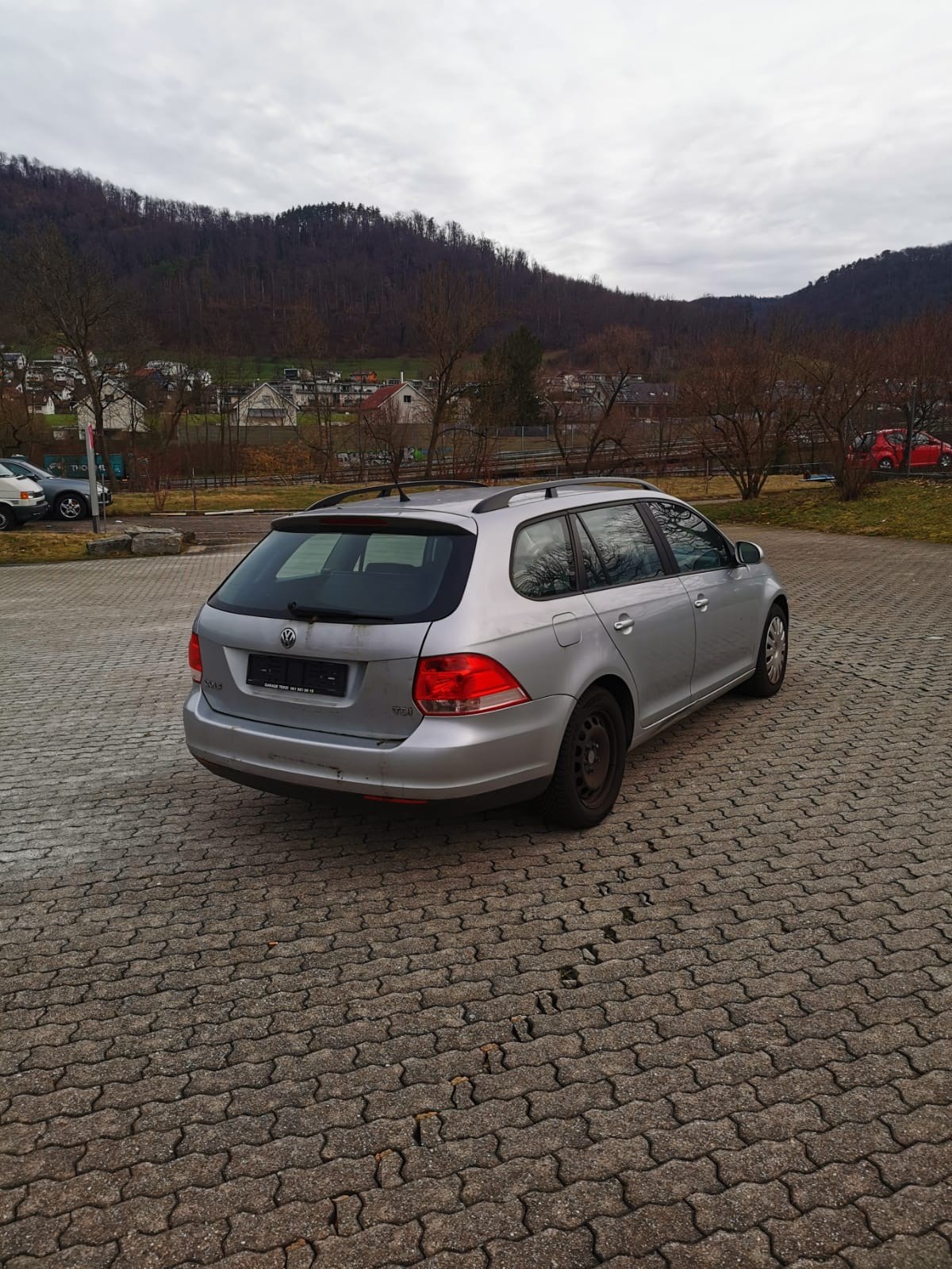 VW Golf Variant 1.9 TDI Trendline-image-7