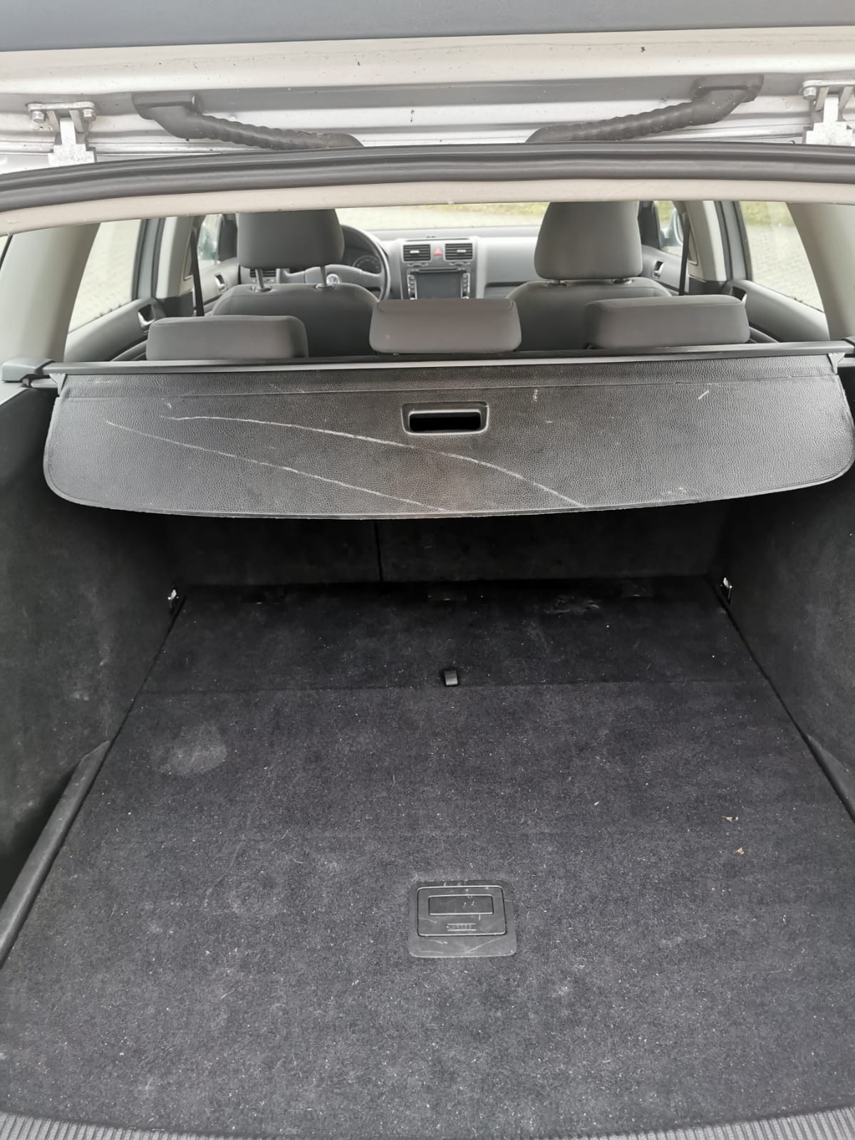 VW Golf Variant 1.9 TDI Trendline-image-10