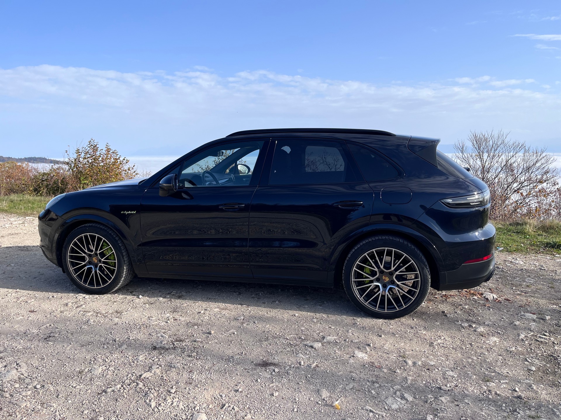 PORSCHE Cayenne E-Hybrid-image-3