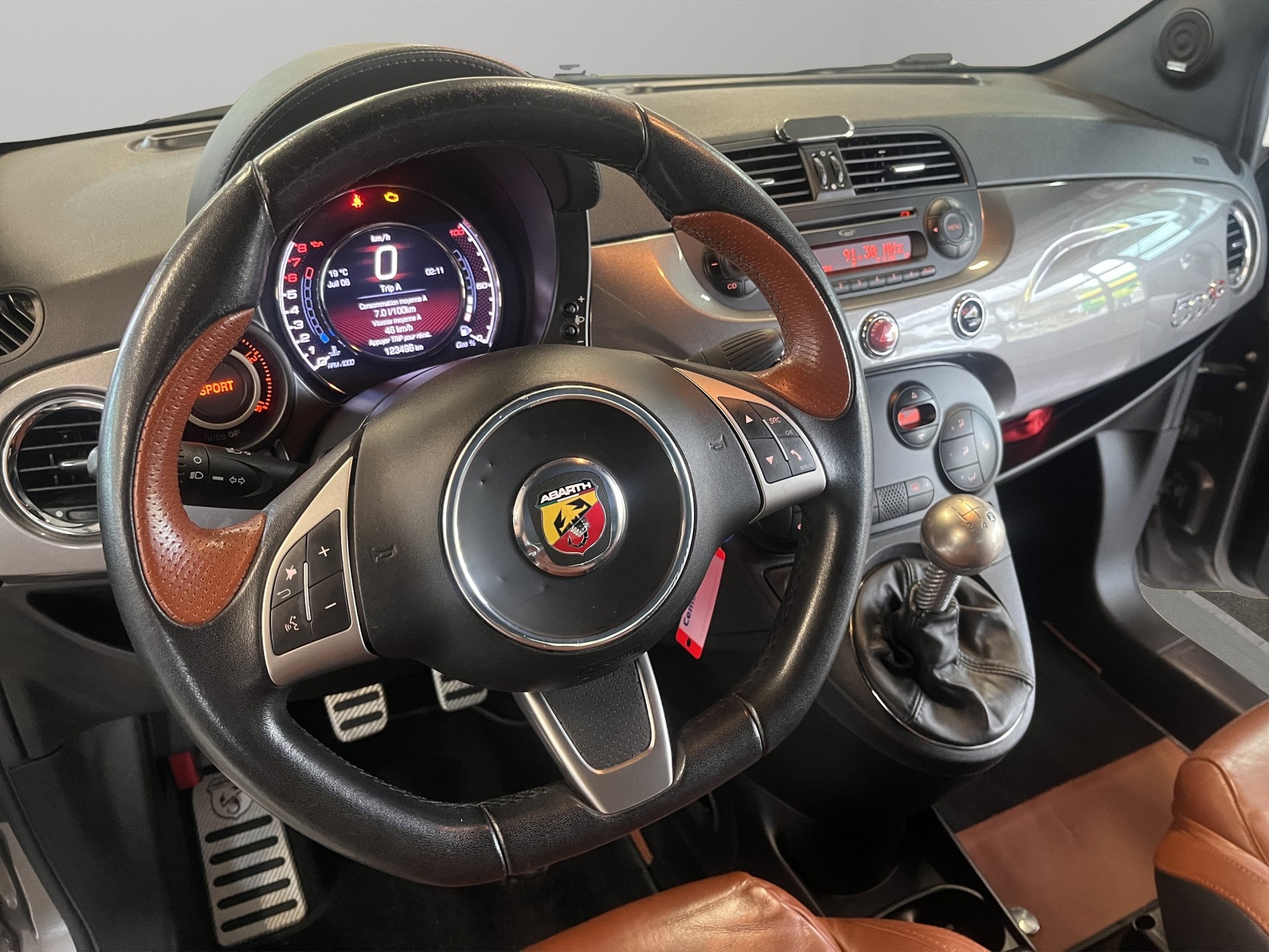 FIAT 595C 1.4 16V Turbo Abarth Turismo 160PS-image-14