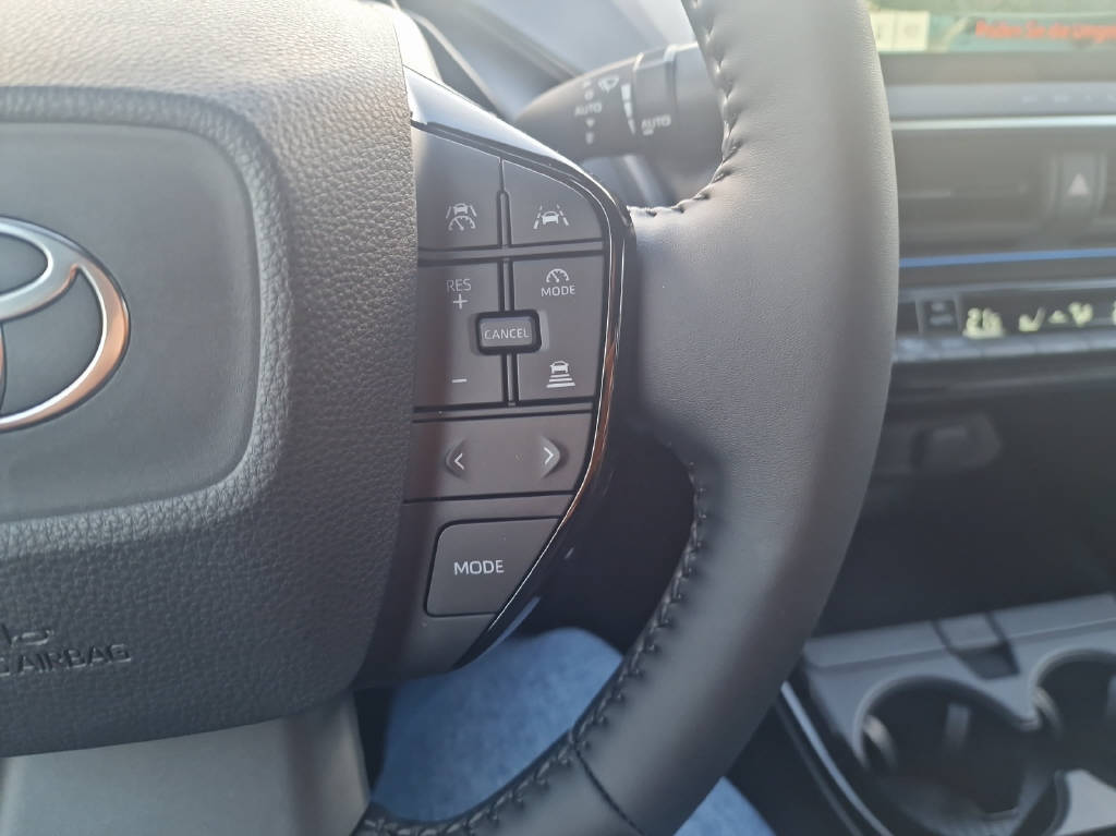 TOYOTA Prius 2.0 Plug-In-Hybrid Trend-image-7