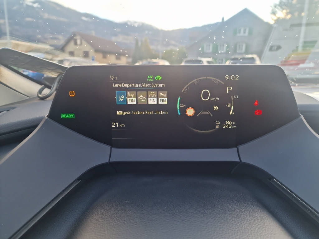 TOYOTA Prius 2.0 Plug-In-Hybrid Trend-image-8