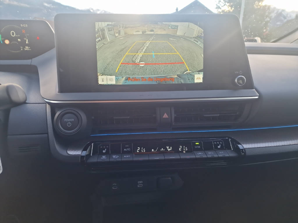 TOYOTA Prius 2.0 Plug-In-Hybrid Trend-image-10