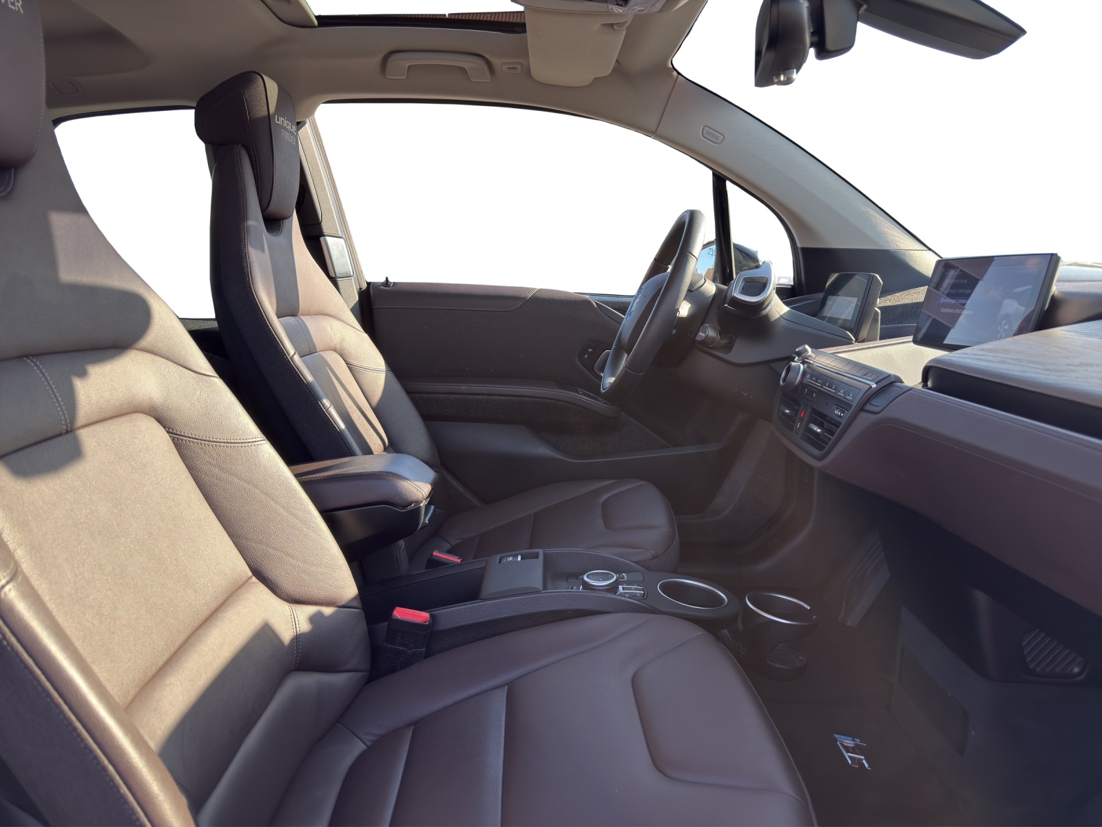 BMW i3s (120Ah) Unique Forever Edition-image-14