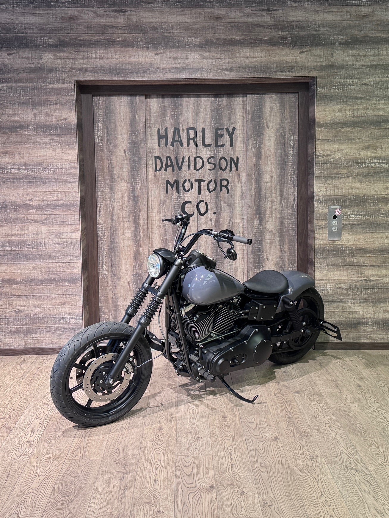 HARLEY-DAVIDSON FXDL Dyna Low Rider-showroom-element-2