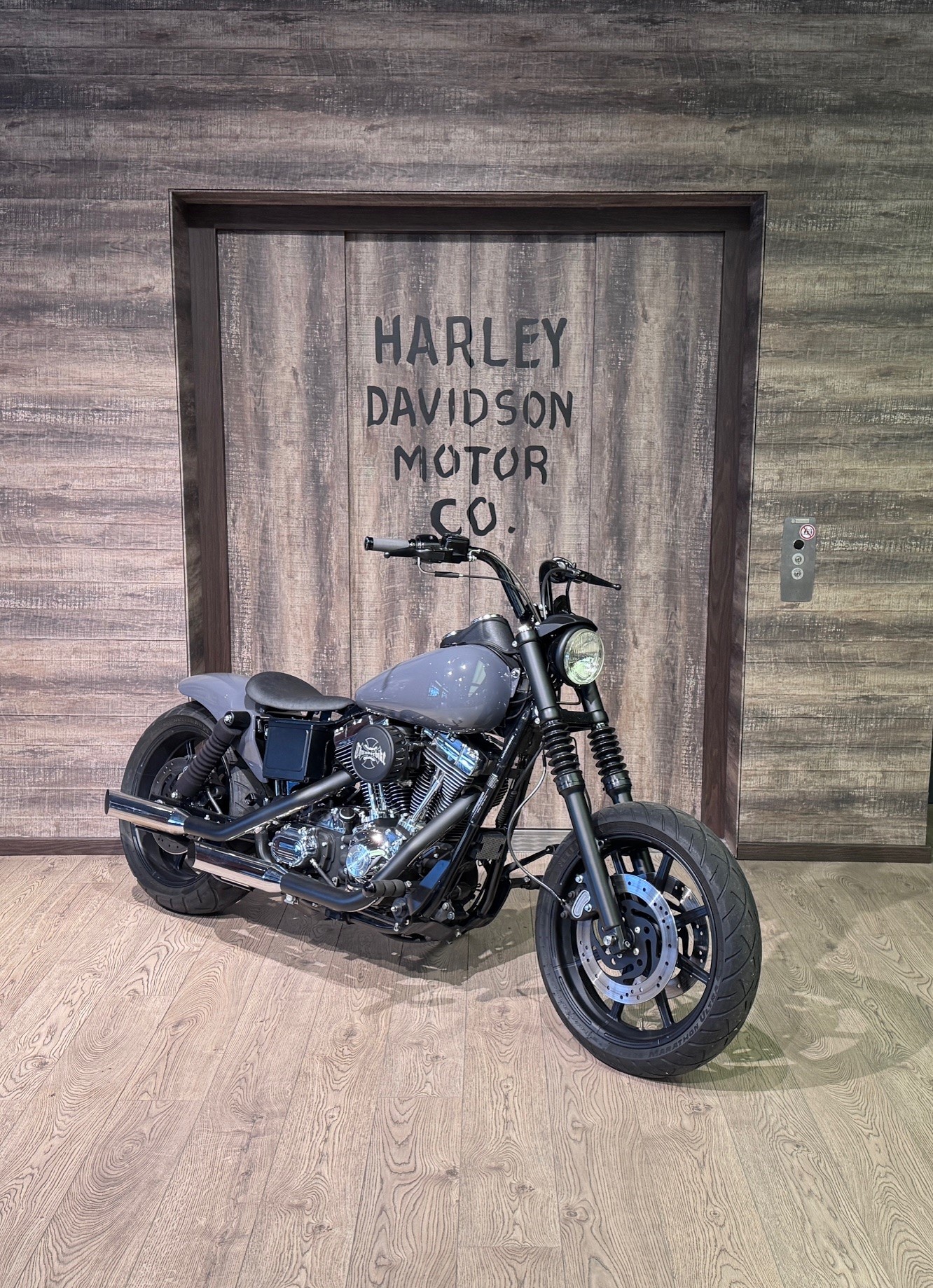 HARLEY-DAVIDSON FXDL Dyna Low Rider-showroom-element-1